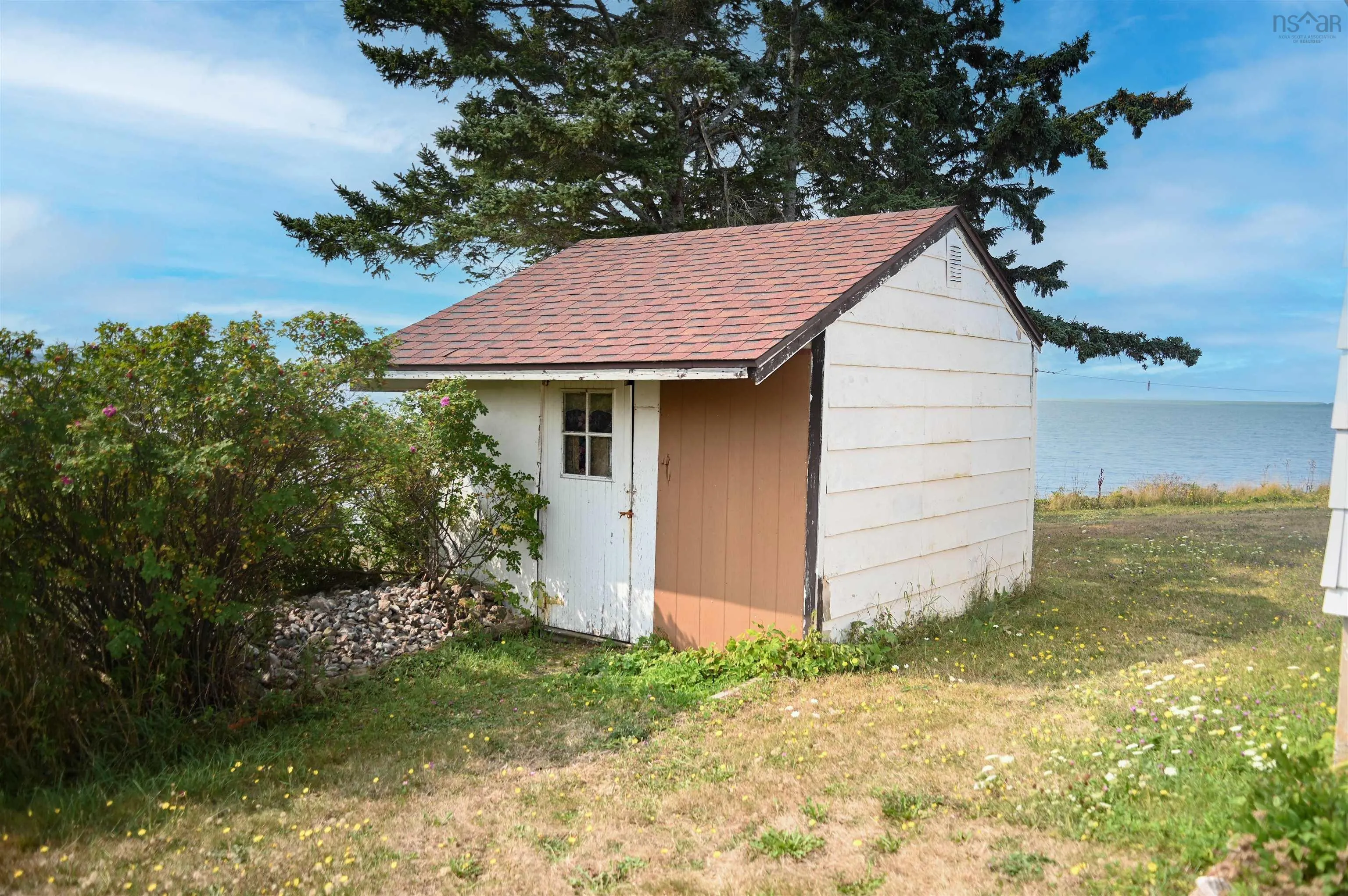 1472 Cape Split Rd, Scots Bay, NS B0P 1H0, 5 Bedrooms Bedrooms, ,1 BathroomBathrooms,Residential,For Sale,Cape Split Rd,202523237