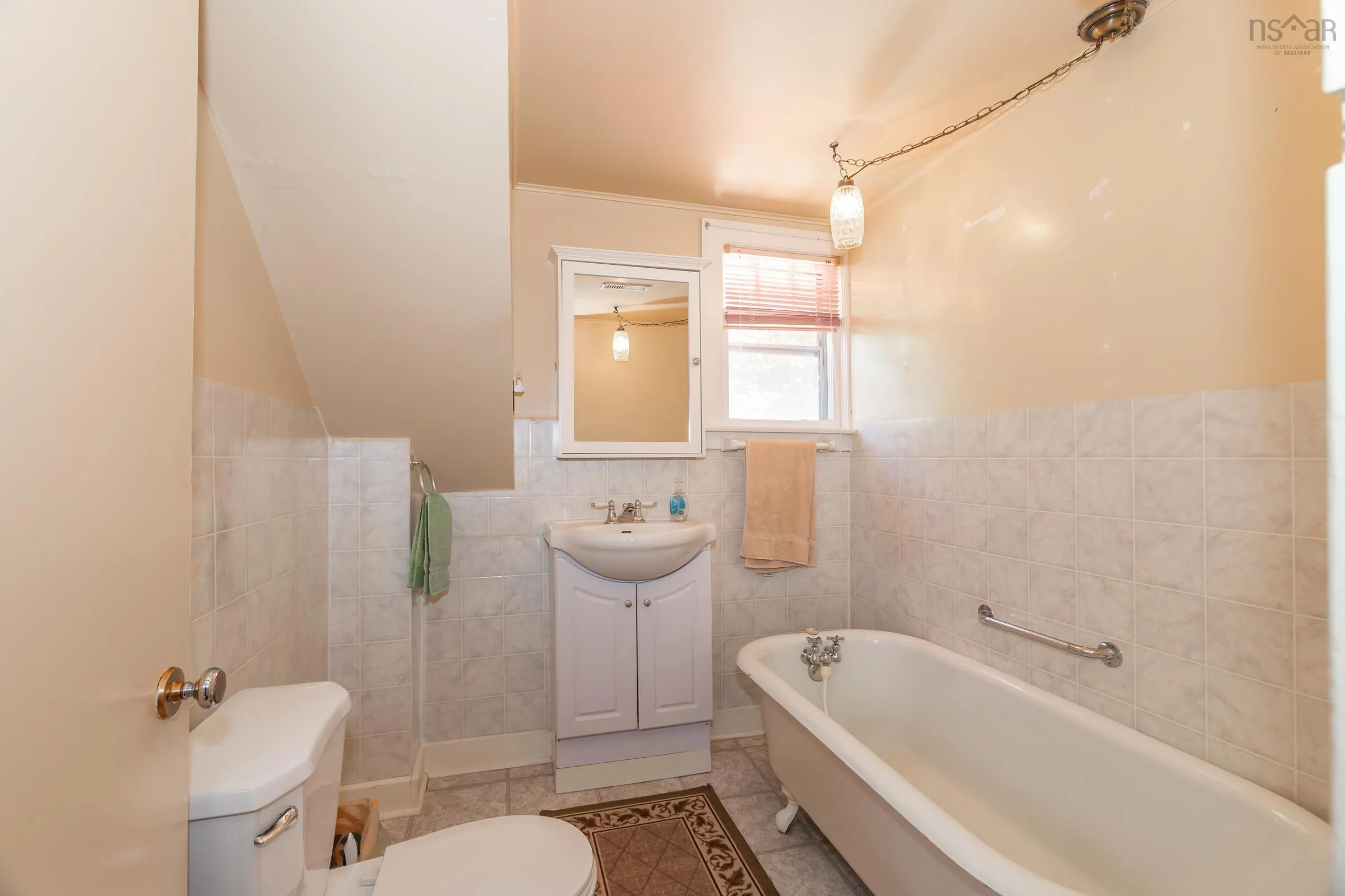 9098 Highway 10, Nictaux, NS B0S 1P0, 4 Bedrooms Bedrooms, ,1 BathroomBathrooms,Residential,For Sale,Highway 10,202525653