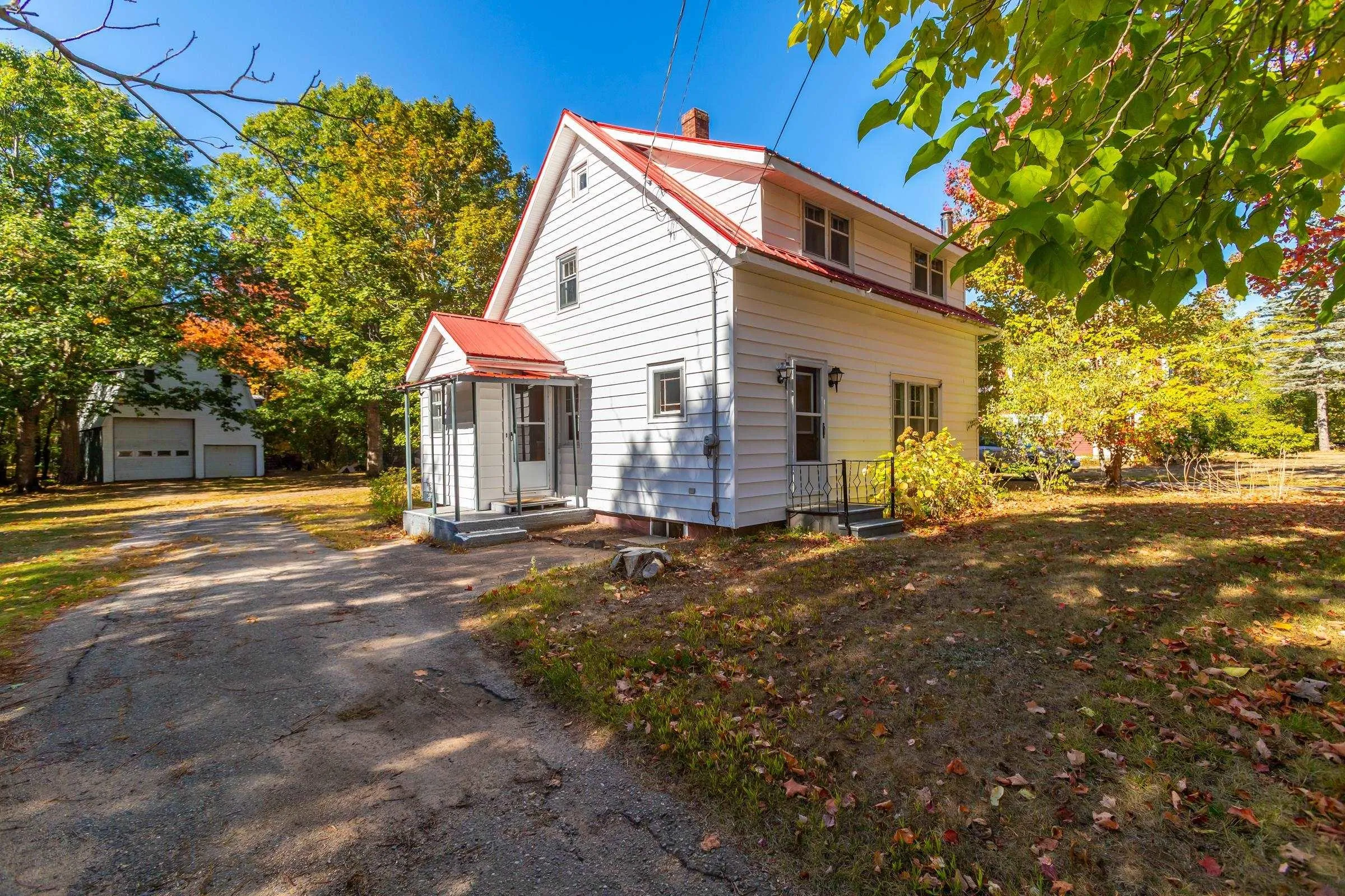 9098 Highway 10, Nictaux, NS B0S 1P0, 4 Bedrooms Bedrooms, ,1 BathroomBathrooms,Residential,For Sale,Highway 10,202525653