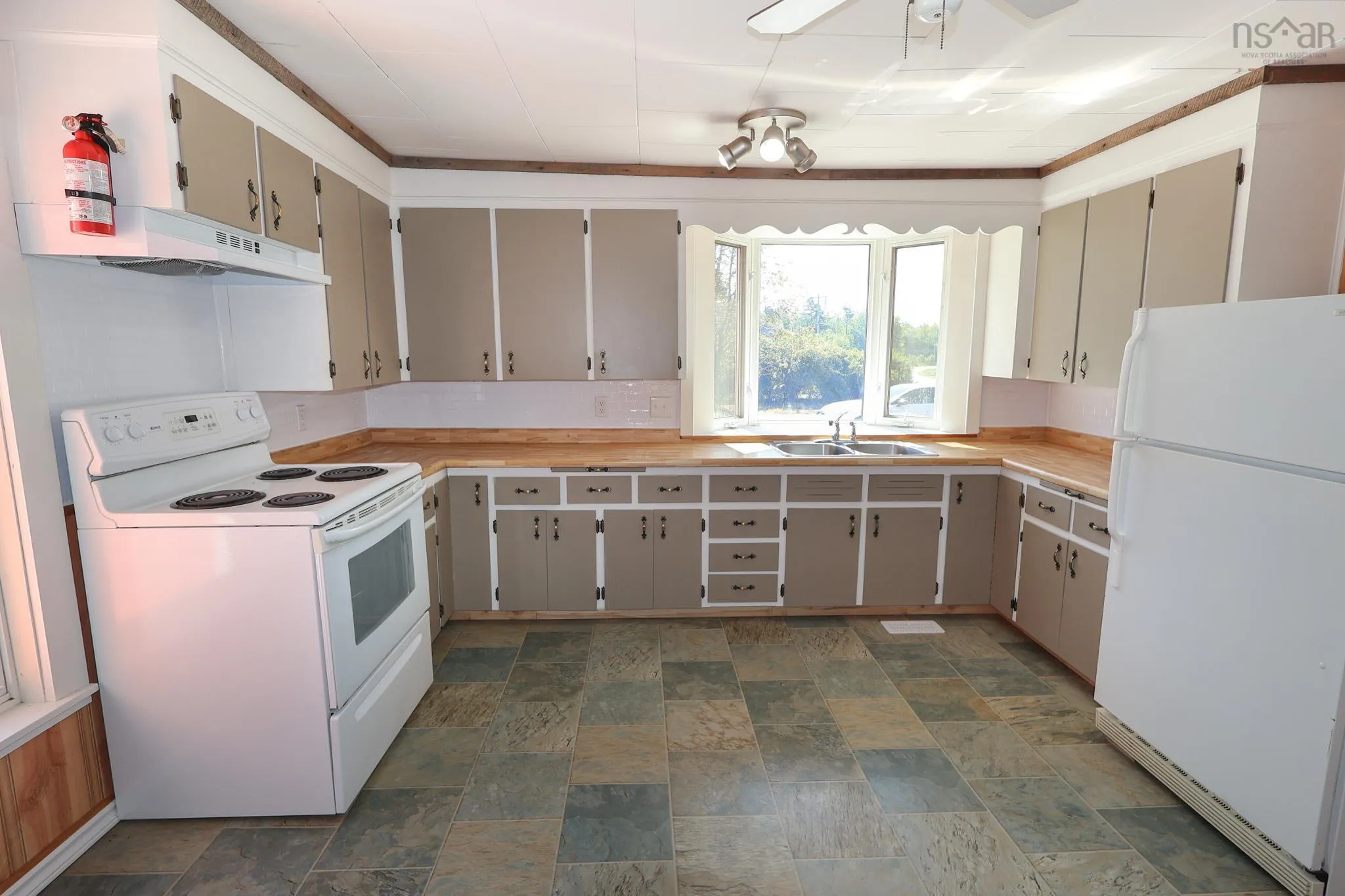 10524 Highway 8, Caledonia, NS B0T 1B0, 3 Bedrooms Bedrooms, ,1 BathroomBathrooms,Residential,For Sale,Highway 8,202521619