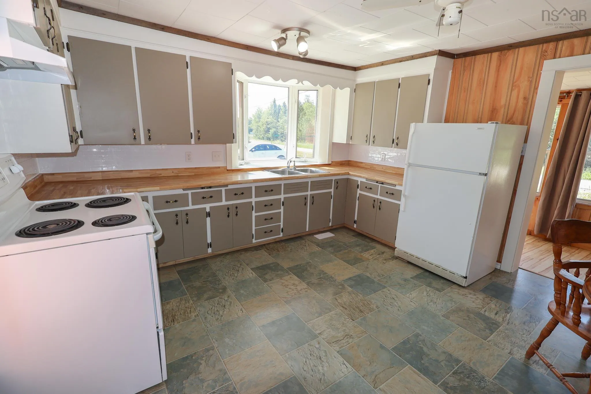 10524 Highway 8, Caledonia, NS B0T 1B0, 3 Bedrooms Bedrooms, ,1 BathroomBathrooms,Residential,For Sale,Highway 8,202521619