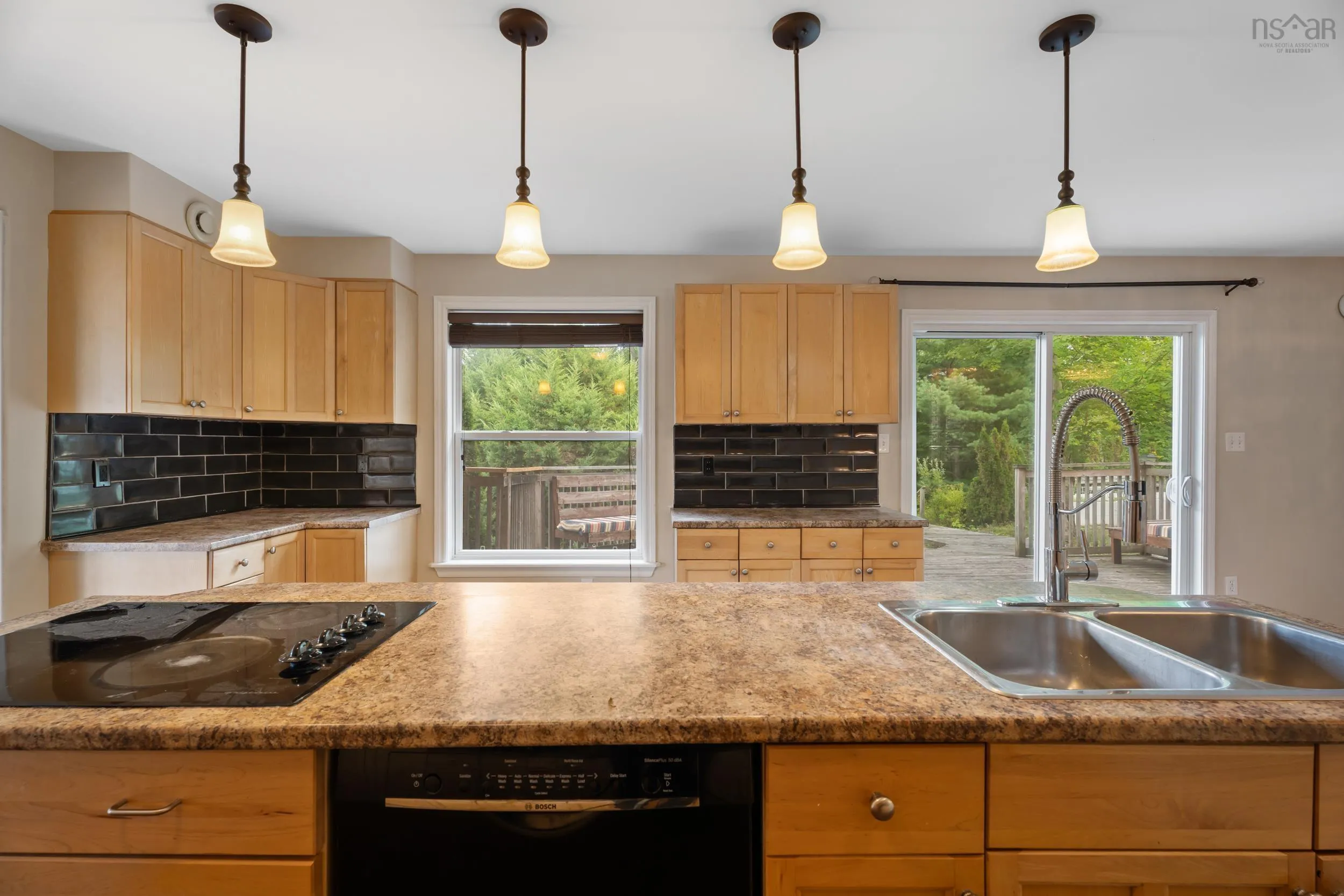 680 Hammonds Plains Road, Bedford, NS B4B 1A7, 3 Bedrooms Bedrooms, ,2 BathroomsBathrooms,Residential,For Sale,Hammonds Plains,202523688
