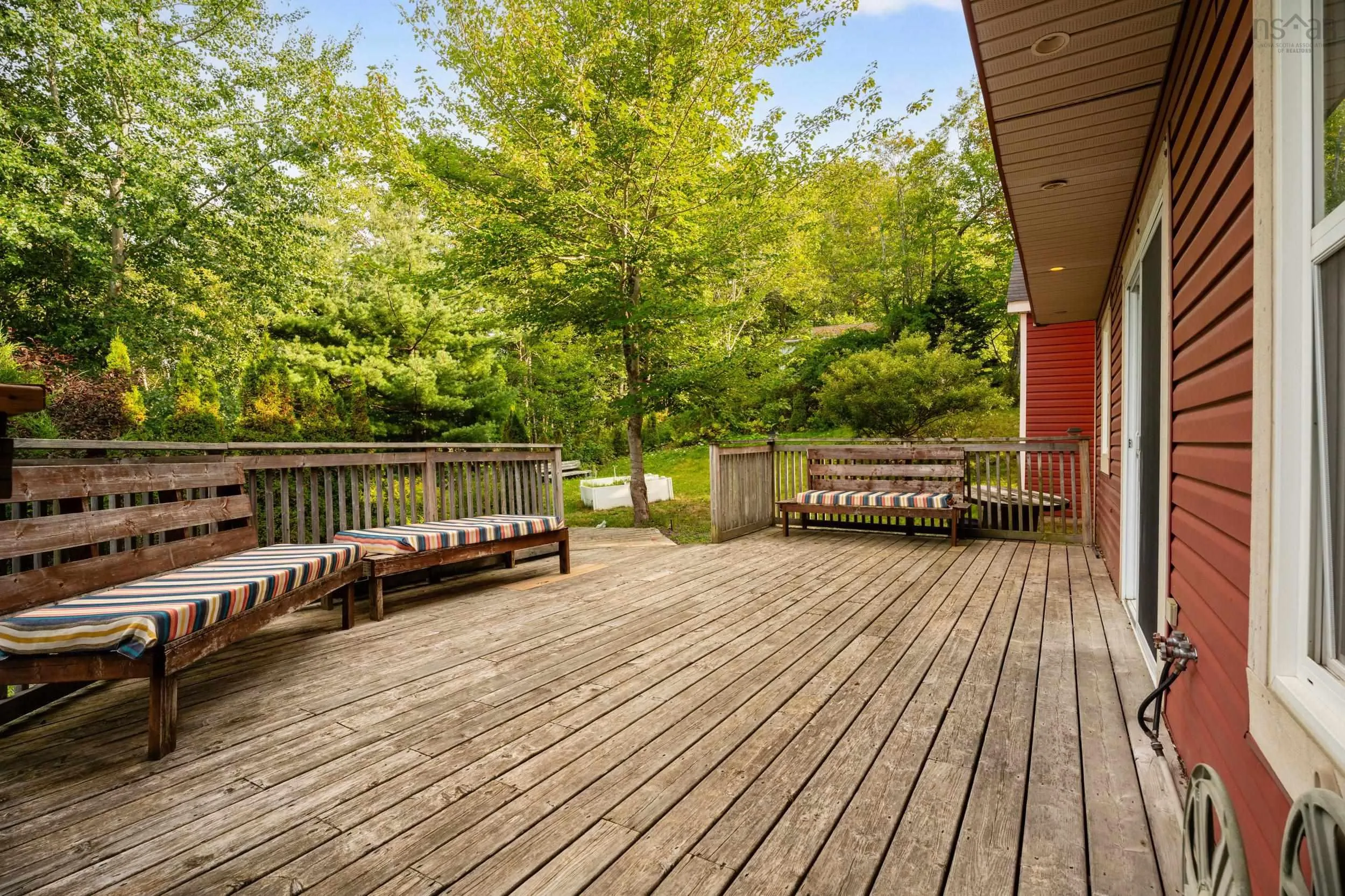 680 Hammonds Plains Road, Bedford, NS B4B 1A7, 3 Bedrooms Bedrooms, ,2 BathroomsBathrooms,Residential,For Sale,Hammonds Plains,202523688