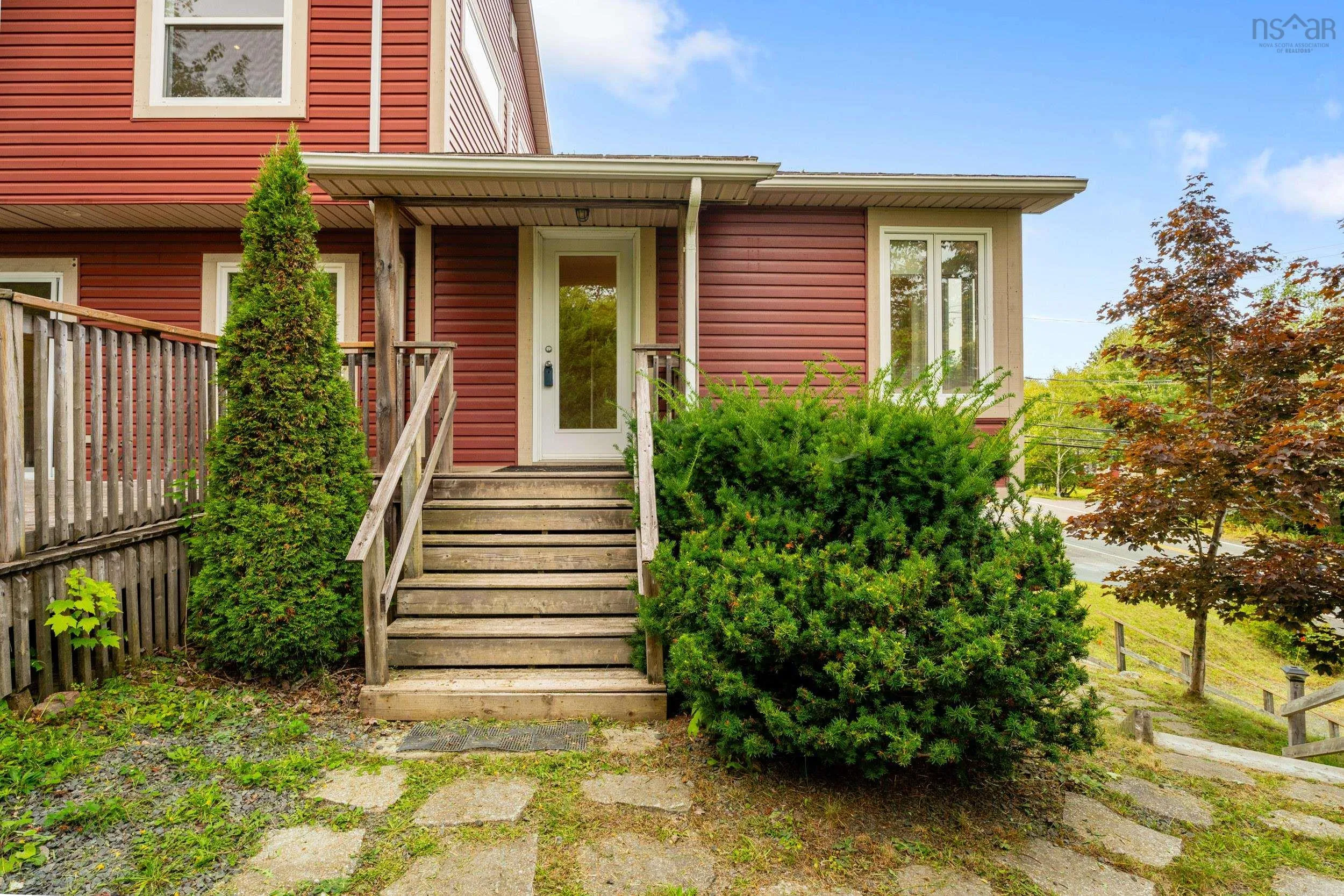 680 Hammonds Plains Road, Bedford, NS B4B 1A7, 3 Bedrooms Bedrooms, ,2 BathroomsBathrooms,Residential,For Sale,Hammonds Plains,202523688