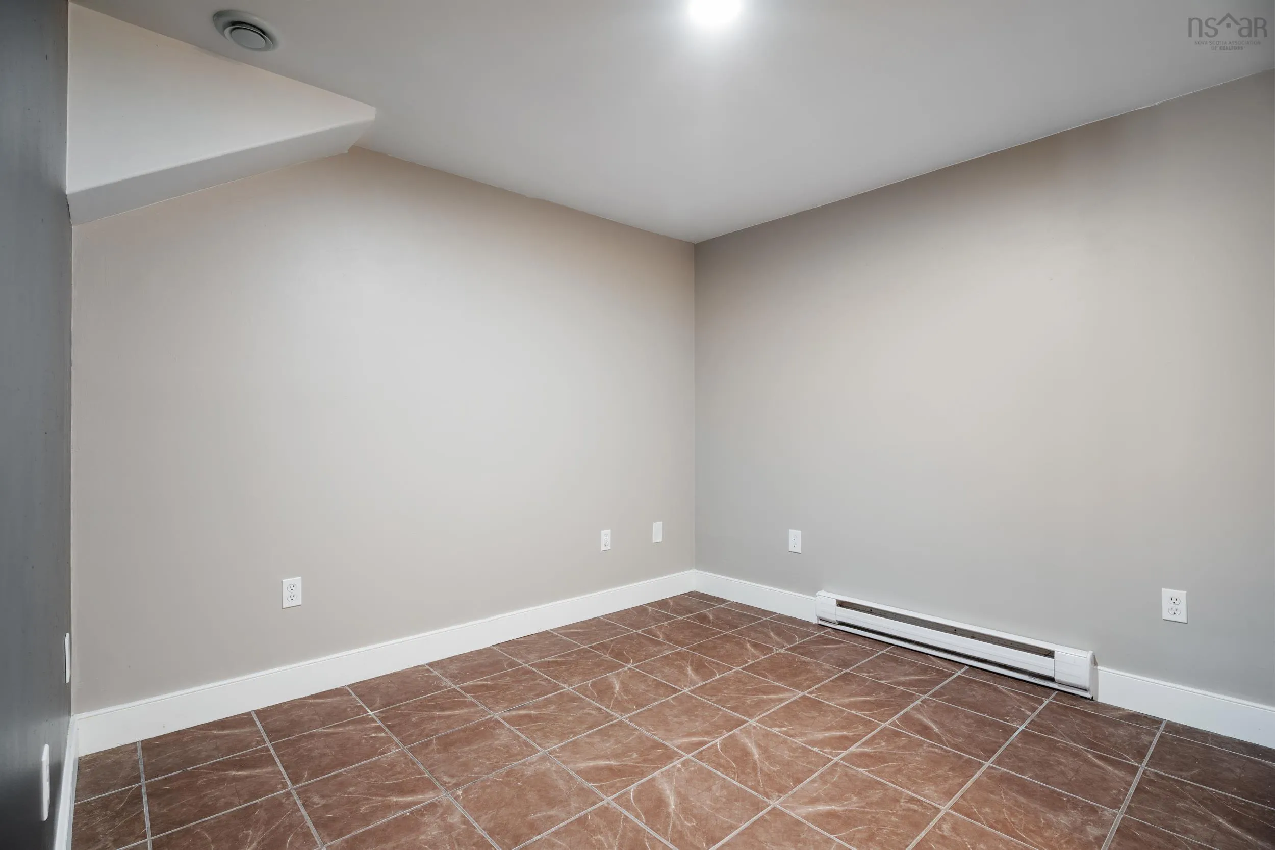 680 Hammonds Plains Road, Bedford, NS B4B 1A7, 3 Bedrooms Bedrooms, ,2 BathroomsBathrooms,Residential,For Sale,Hammonds Plains,202523688