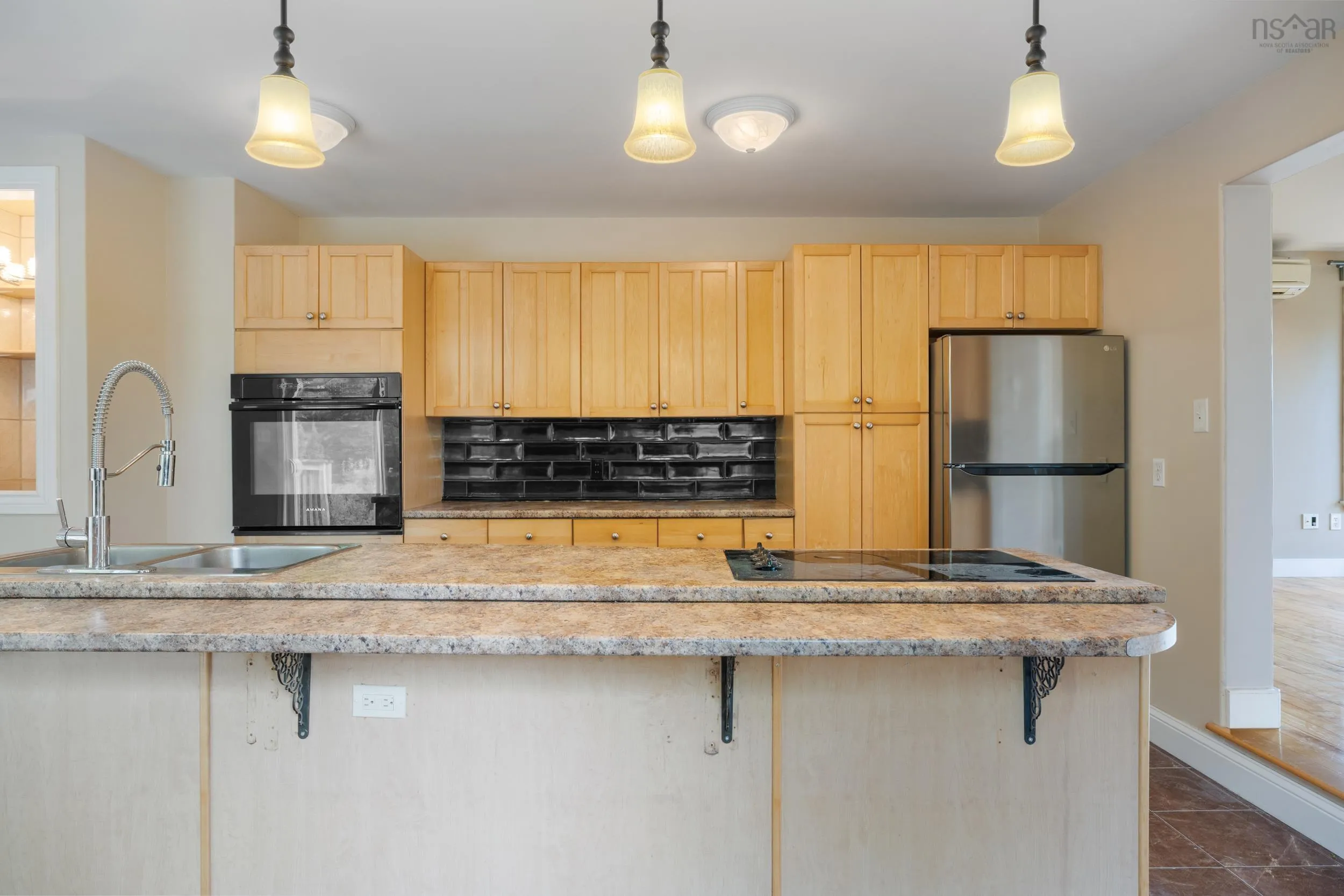 680 Hammonds Plains Road, Bedford, NS B4B 1A7, 3 Bedrooms Bedrooms, ,2 BathroomsBathrooms,Residential,For Sale,Hammonds Plains,202523688