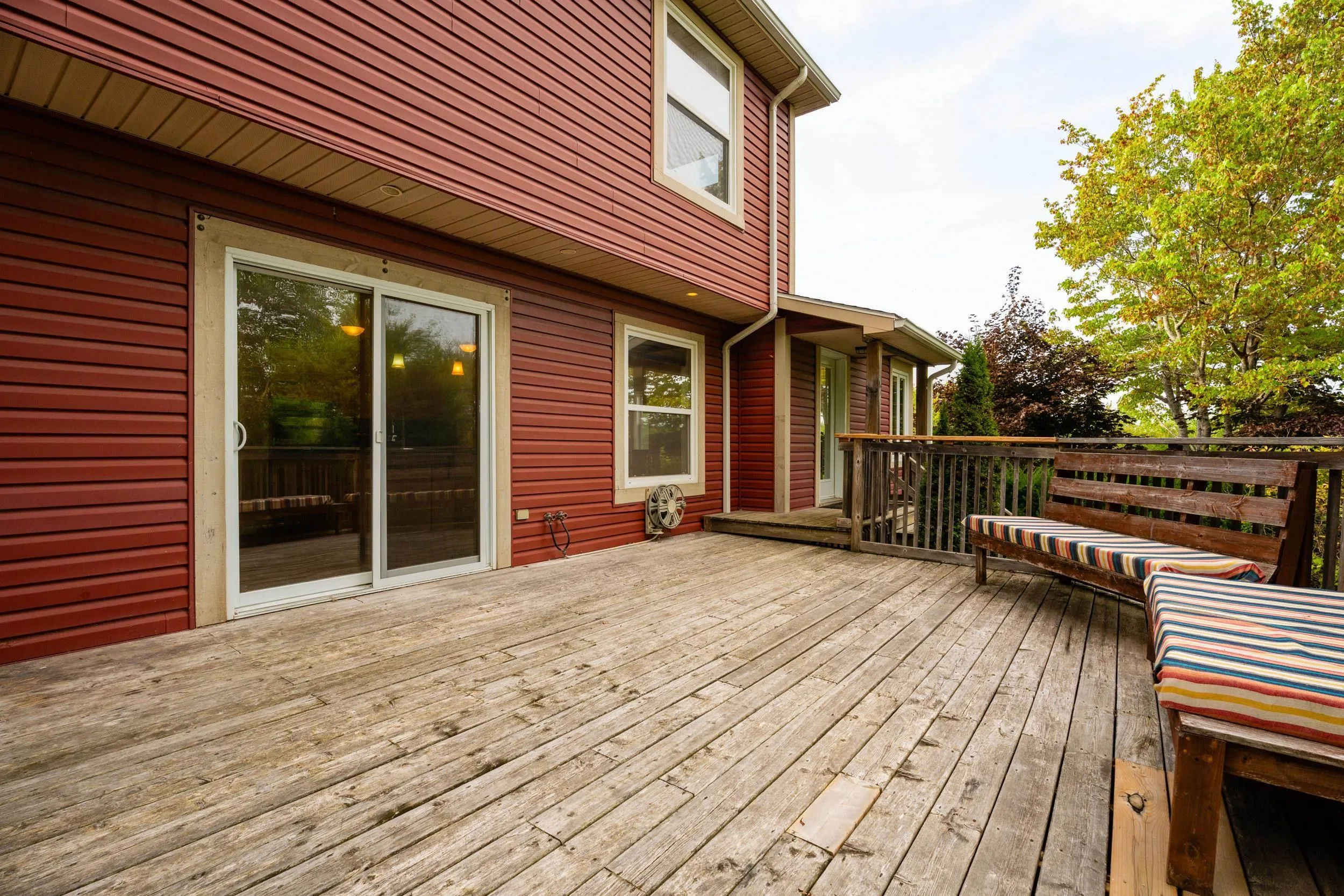 680 Hammonds Plains Road, Bedford, NS B4B 1A7, 3 Bedrooms Bedrooms, ,2 BathroomsBathrooms,Residential,For Sale,Hammonds Plains,202523688