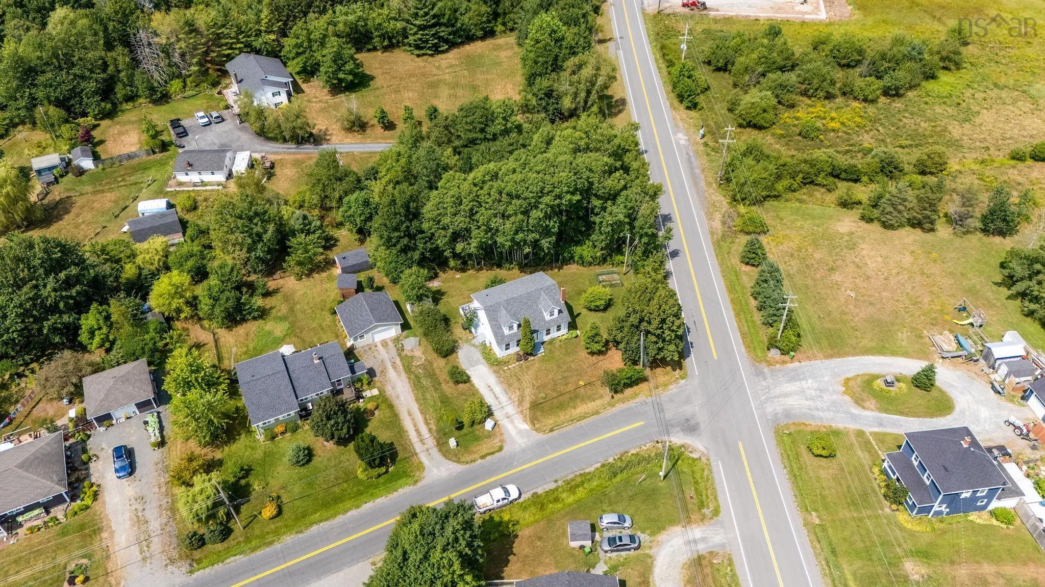 8 Gabriel Road, Falmouth, NS B0P 1L0, 4 Bedrooms Bedrooms, ,2 BathroomsBathrooms,Residential,For Sale,Gabriel,202520417