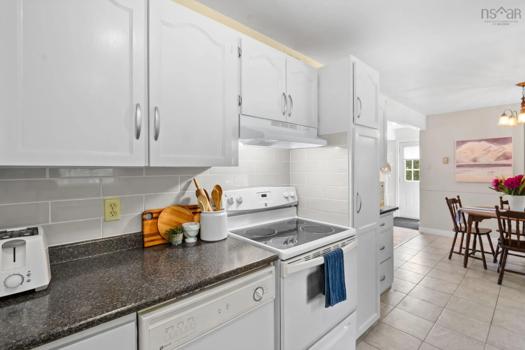 8 Gabriel Road, Falmouth, NS B0P 1L0, 4 Bedrooms Bedrooms, ,2 BathroomsBathrooms,Residential,For Sale,Gabriel,202520417