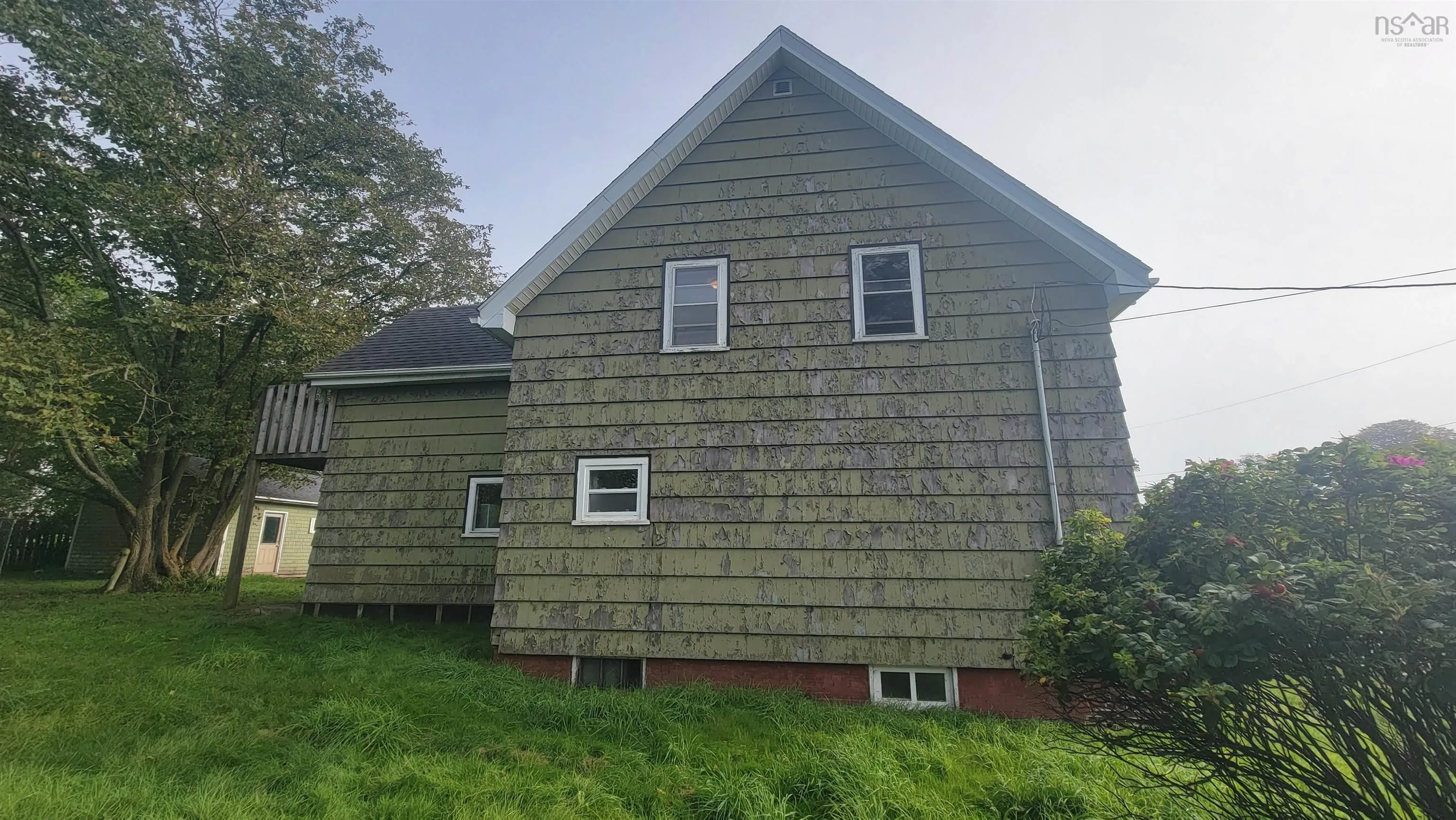 5 Prince Street, Yarmouth, NS B5A 1R4, 4 Bedrooms Bedrooms, ,2 BathroomsBathrooms,Residential,For Sale,Prince,202522464