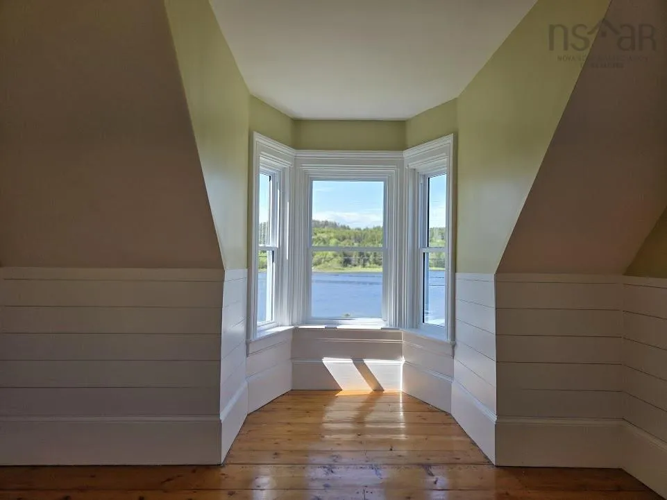 3781 Highway 332, Riverport, NS B0J 2W0, 5 Bedrooms Bedrooms, ,2 BathroomsBathrooms,Residential,For Sale,Highway 332,202515094