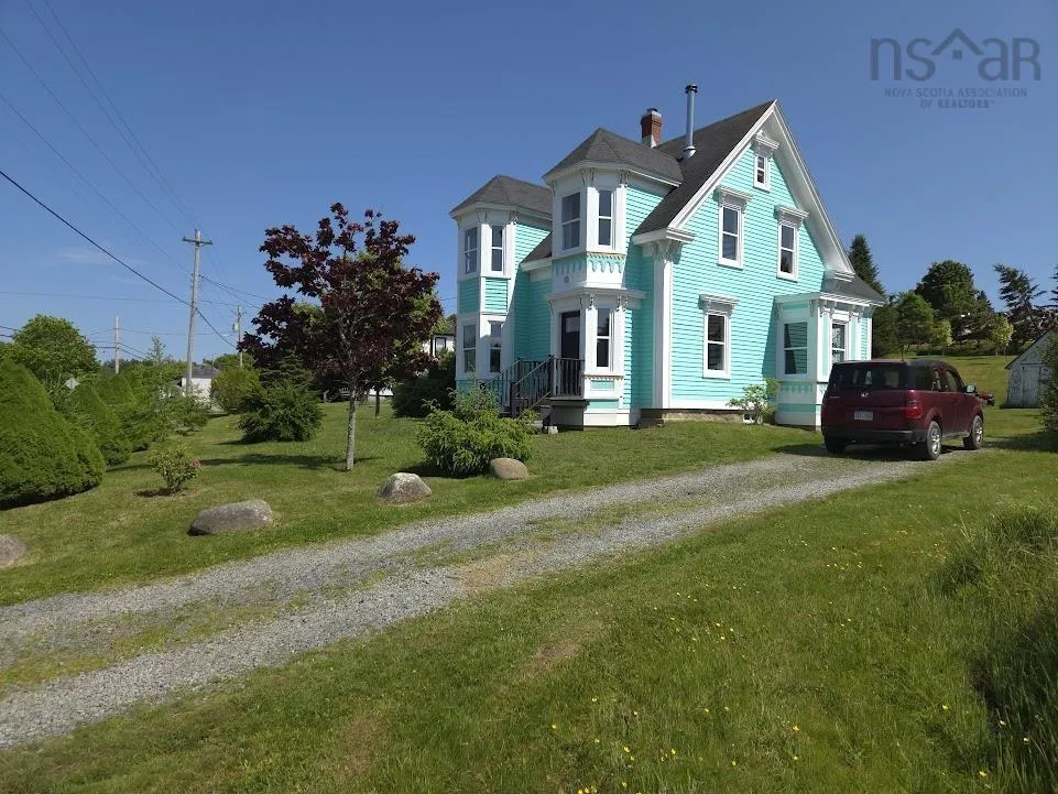 3781 Highway 332, Riverport, NS B0J 2W0, 5 Bedrooms Bedrooms, ,2 BathroomsBathrooms,Residential,For Sale,Highway 332,202515094