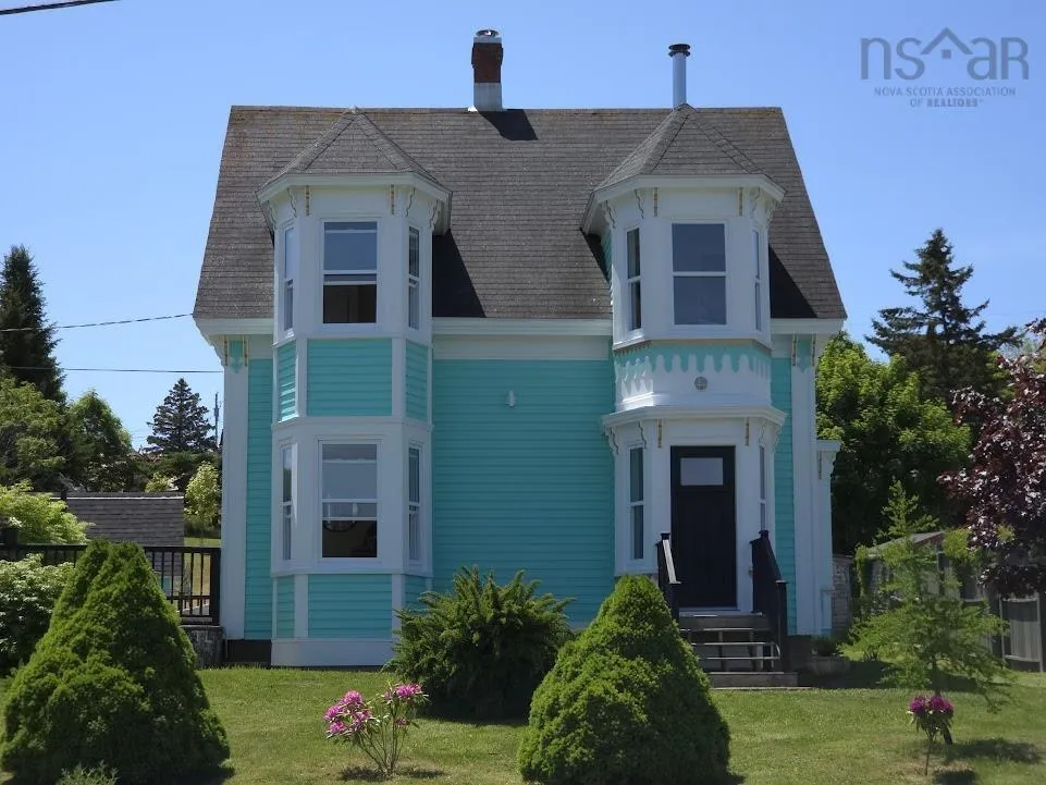 3781 Highway 332, Riverport, NS B0J 2W0, 5 Bedrooms Bedrooms, ,2 BathroomsBathrooms,Residential,For Sale,Highway 332,202515094