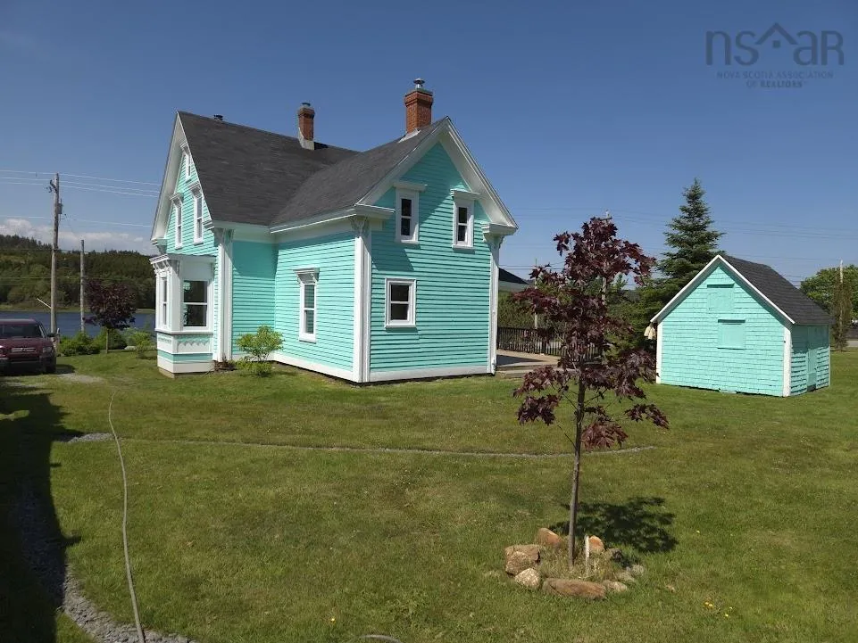 3781 Highway 332, Riverport, NS B0J 2W0, 5 Bedrooms Bedrooms, ,2 BathroomsBathrooms,Residential,For Sale,Highway 332,202515094