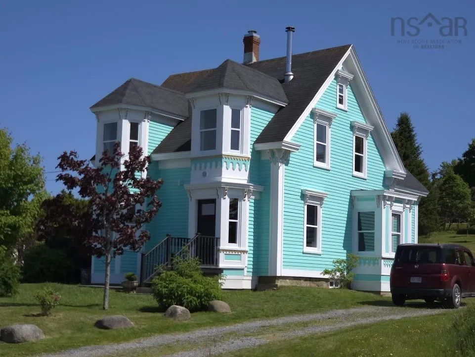 3781 Highway 332, Riverport, NS B0J 2W0, 5 Bedrooms Bedrooms, ,2 BathroomsBathrooms,Residential,For Sale,Highway 332,202515094