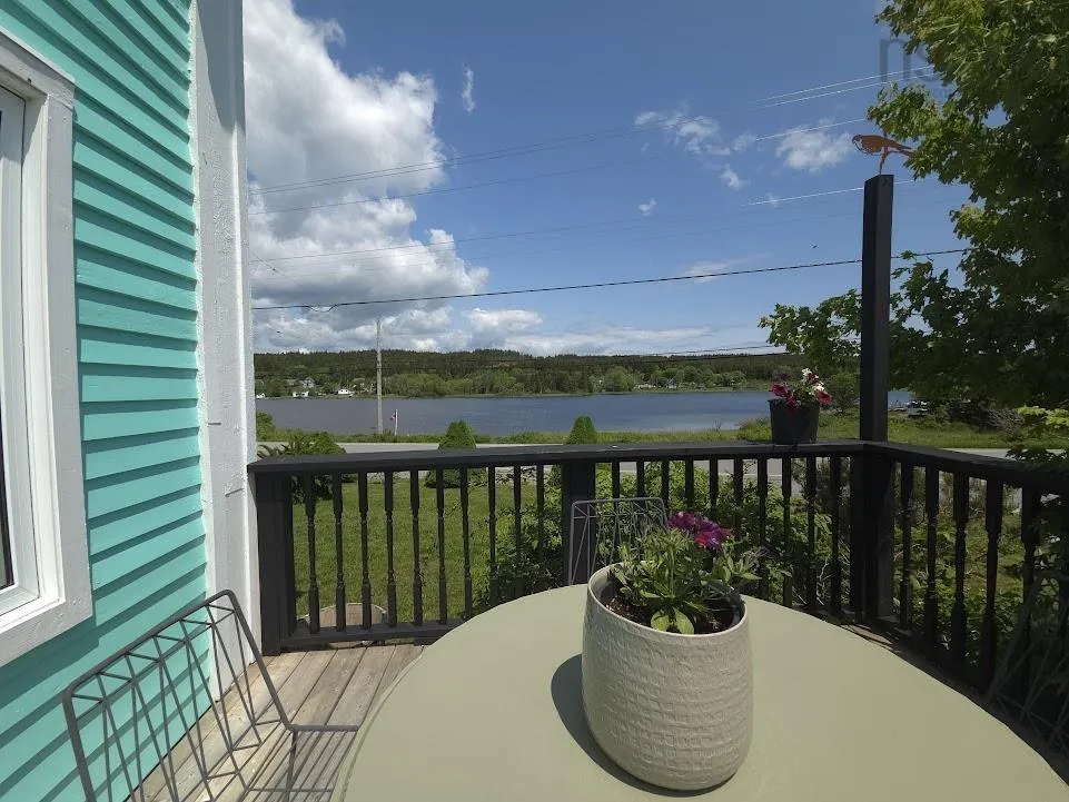 3781 Highway 332, Riverport, NS B0J 2W0, 5 Bedrooms Bedrooms, ,2 BathroomsBathrooms,Residential,For Sale,Highway 332,202515094