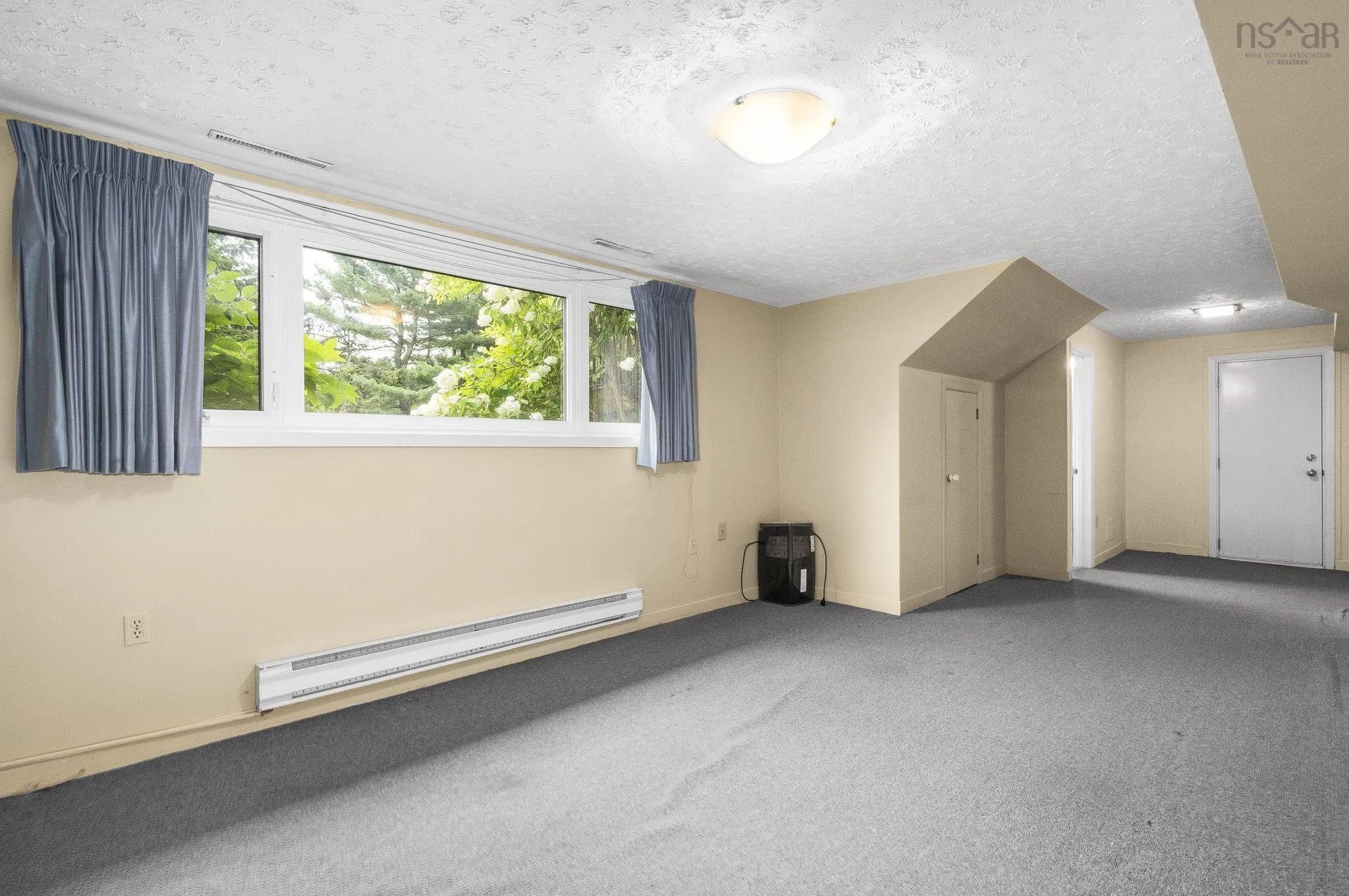 17 Gateway Road, Halifax, NS B3M 1M6, 4 Bedrooms Bedrooms, ,2 BathroomsBathrooms,Residential,For Sale,Gateway,202521806