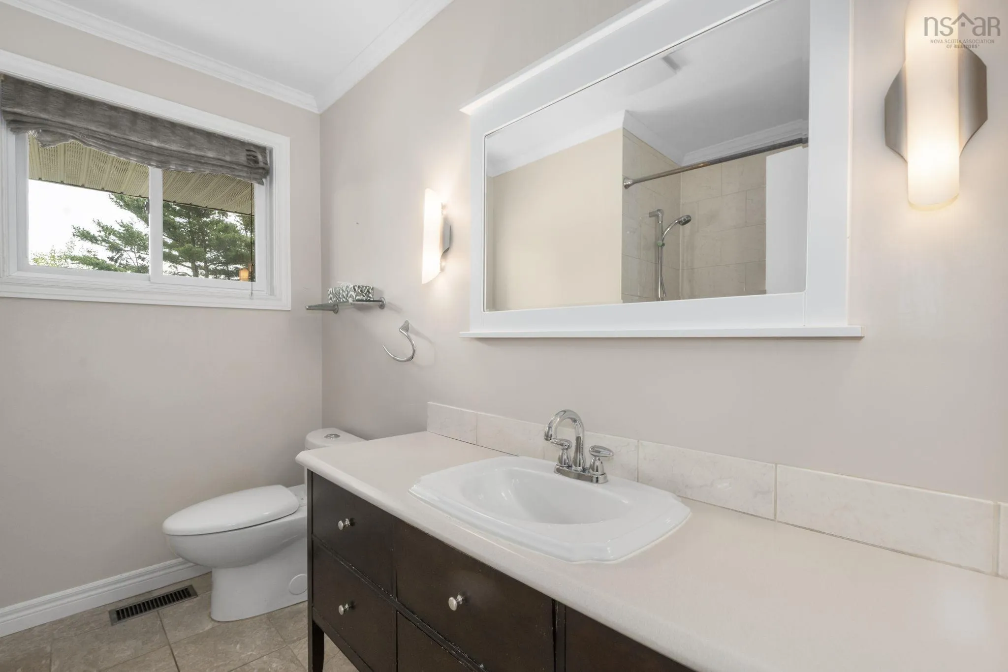 17 Gateway Road, Halifax, NS B3M 1M6, 4 Bedrooms Bedrooms, ,2 BathroomsBathrooms,Residential,For Sale,Gateway,202521806