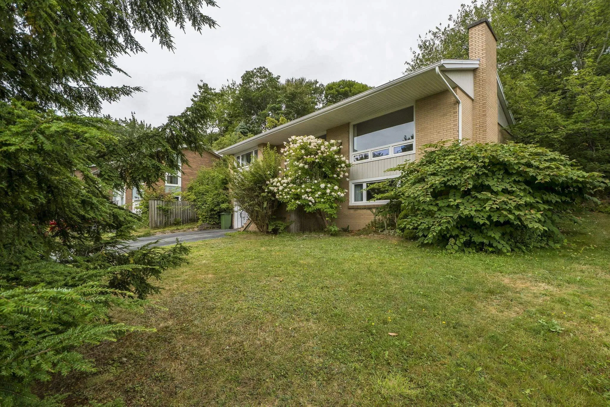 17 Gateway Road, Halifax, NS B3M 1M6, 4 Bedrooms Bedrooms, ,2 BathroomsBathrooms,Residential,For Sale,Gateway,202521806