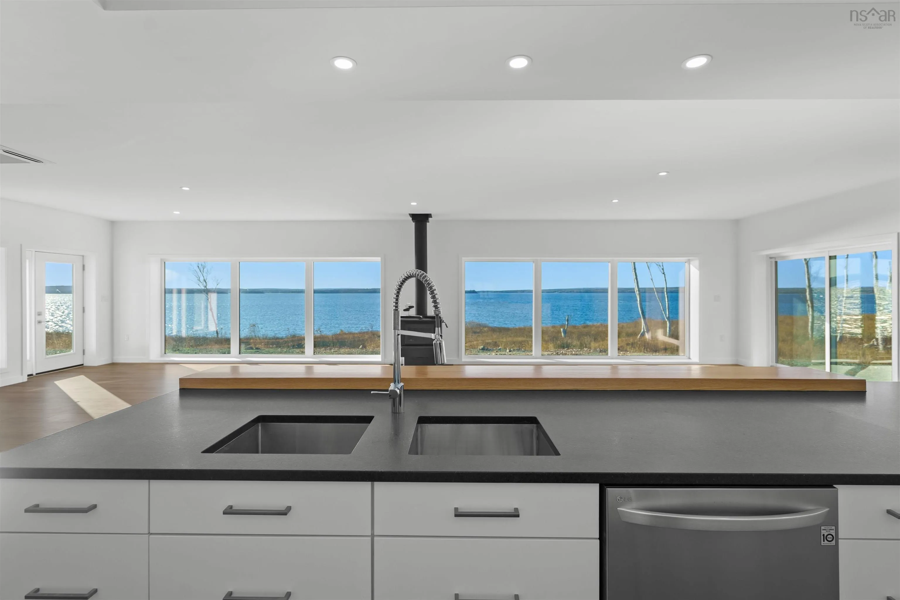 Eric Lane, Hay Cove Ns B0e 3b0, 3 Bedrooms Bedrooms, ,3 BathroomsBathrooms,Residential,For Sale,Eric Lane,202504566