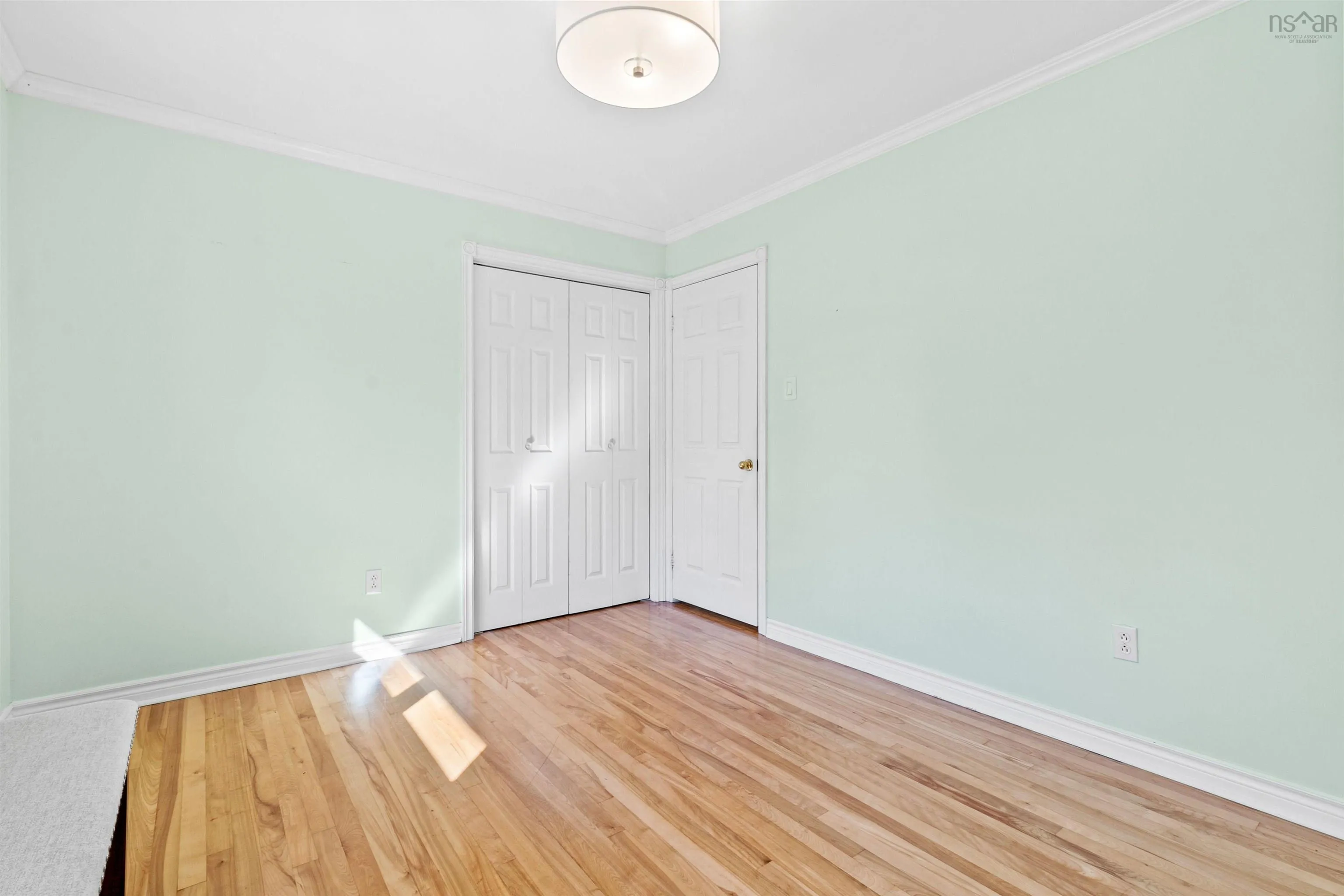 1059 Fall River Road, Fall River, NS B2T 1E9, 4 Bedrooms Bedrooms, ,2 BathroomsBathrooms,Residential,For Sale,Fall River,202524898