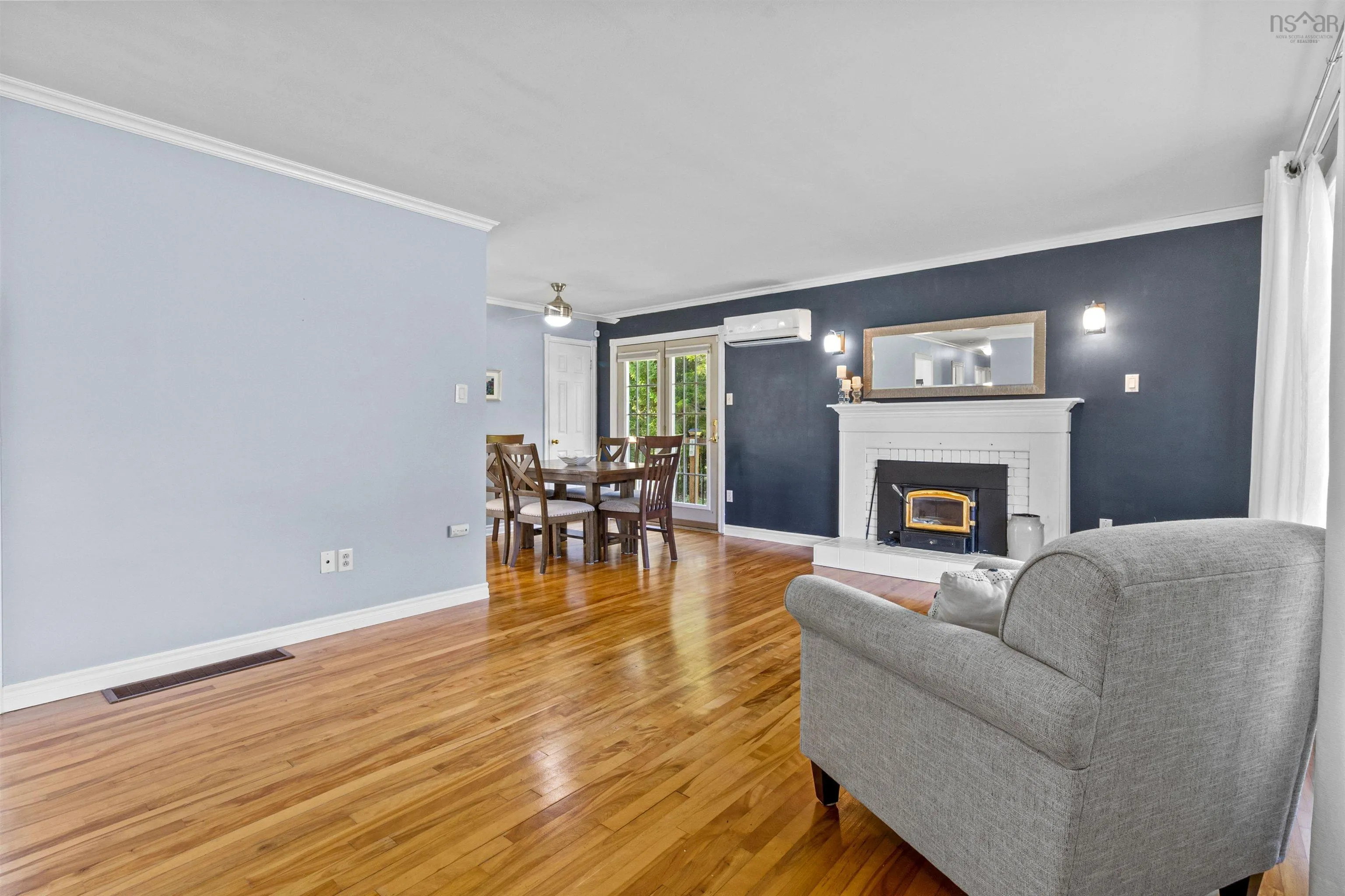 1059 Fall River Road, Fall River, NS B2T 1E9, 4 Bedrooms Bedrooms, ,2 BathroomsBathrooms,Residential,For Sale,Fall River,202524898