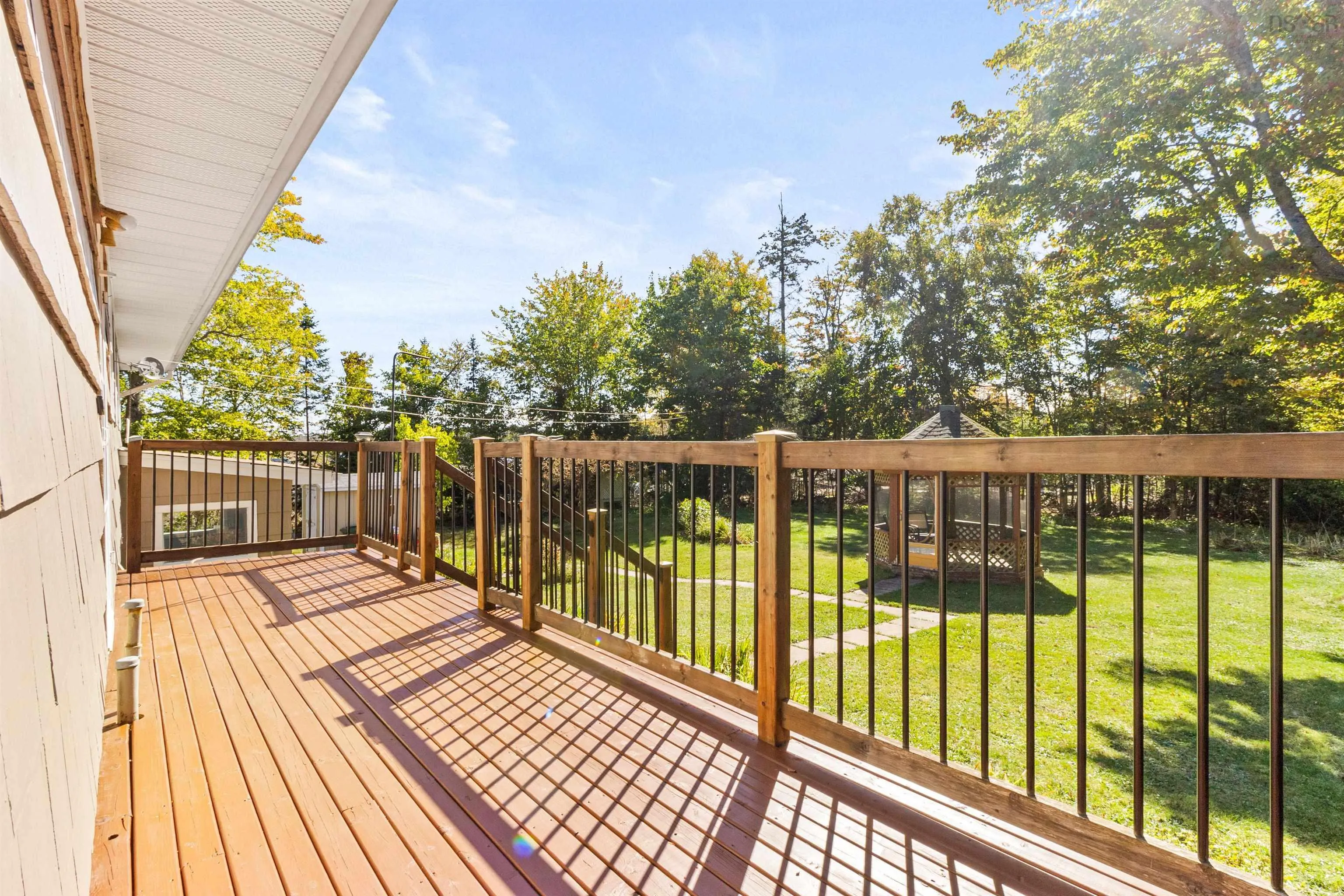 1059 Fall River Road, Fall River, NS B2T 1E9, 4 Bedrooms Bedrooms, ,2 BathroomsBathrooms,Residential,For Sale,Fall River,202524898