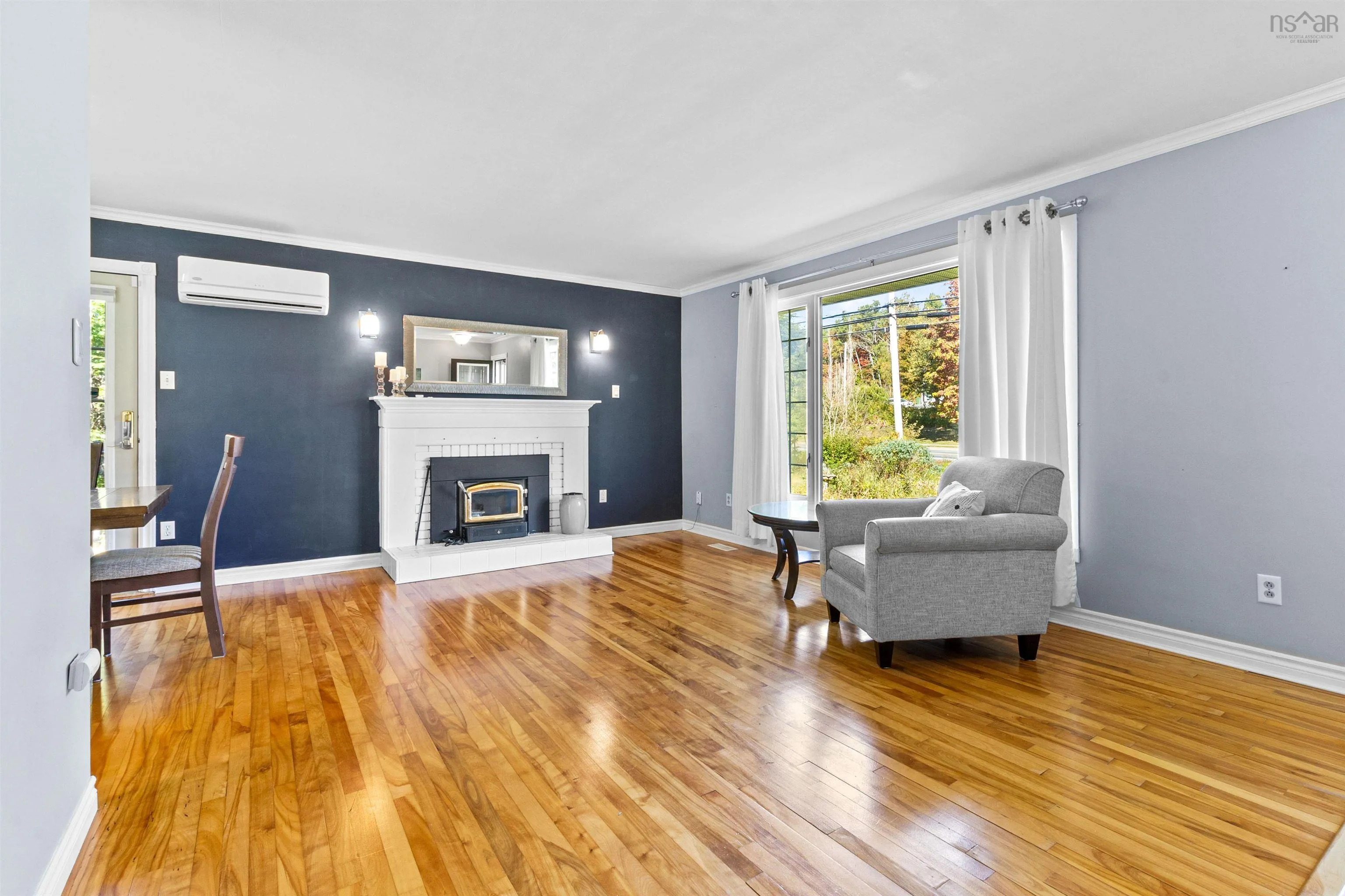 1059 Fall River Road, Fall River, NS B2T 1E9, 4 Bedrooms Bedrooms, ,2 BathroomsBathrooms,Residential,For Sale,Fall River,202524898