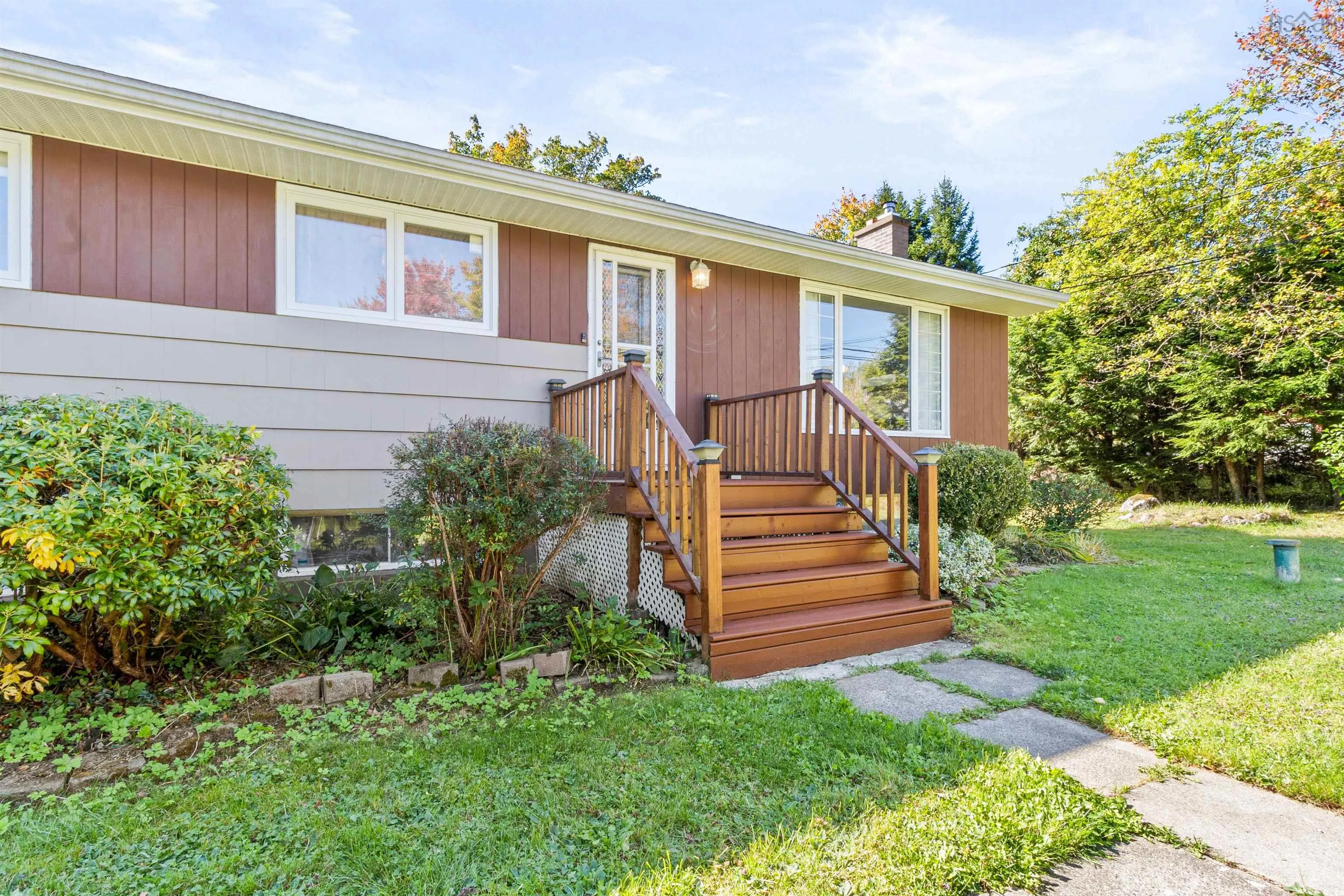 1059 Fall River Road, Fall River, NS B2T 1E9, 4 Bedrooms Bedrooms, ,2 BathroomsBathrooms,Residential,For Sale,Fall River,202524898