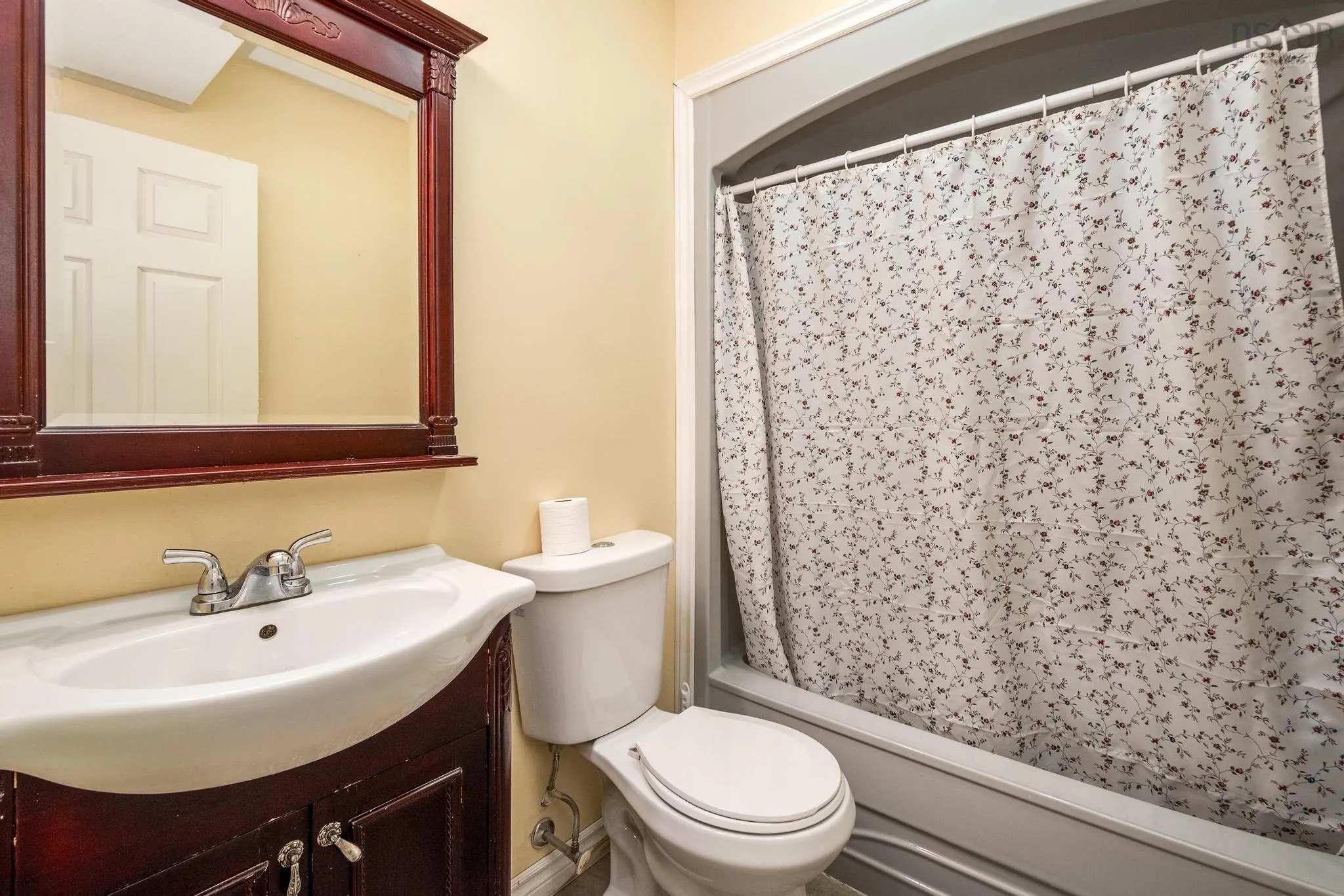 45 Florence Place Court, Lower Sackville, NS B4C 3Z4, 3 Bedrooms Bedrooms, ,2 BathroomsBathrooms,Residential,For Sale,Florence Place,202520758
