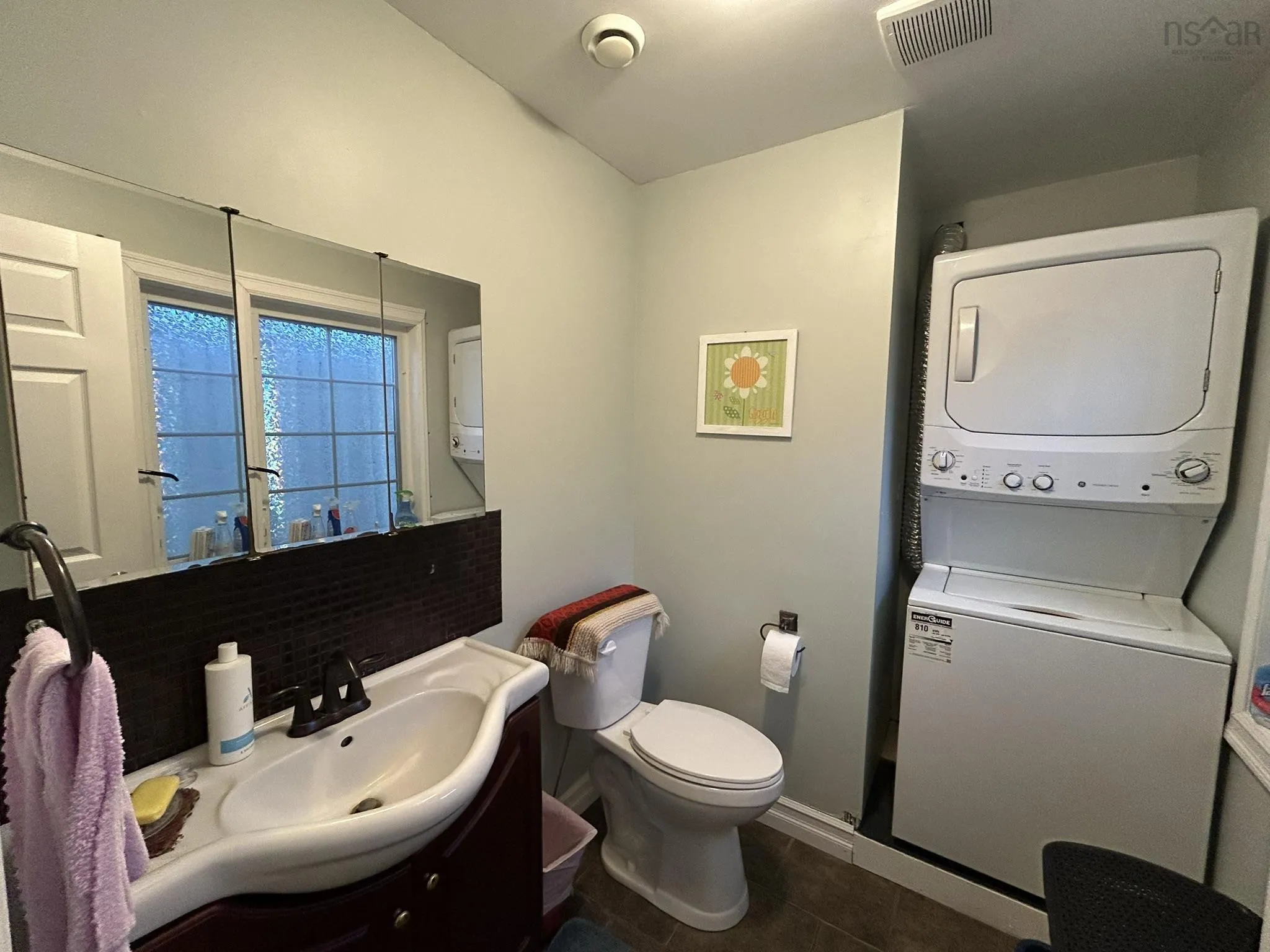 13697 Highway 1, Hants Border, NS B0P 1P0, 3 Bedrooms Bedrooms, ,2 BathroomsBathrooms,Residential,For Sale,Highway 1,202516875