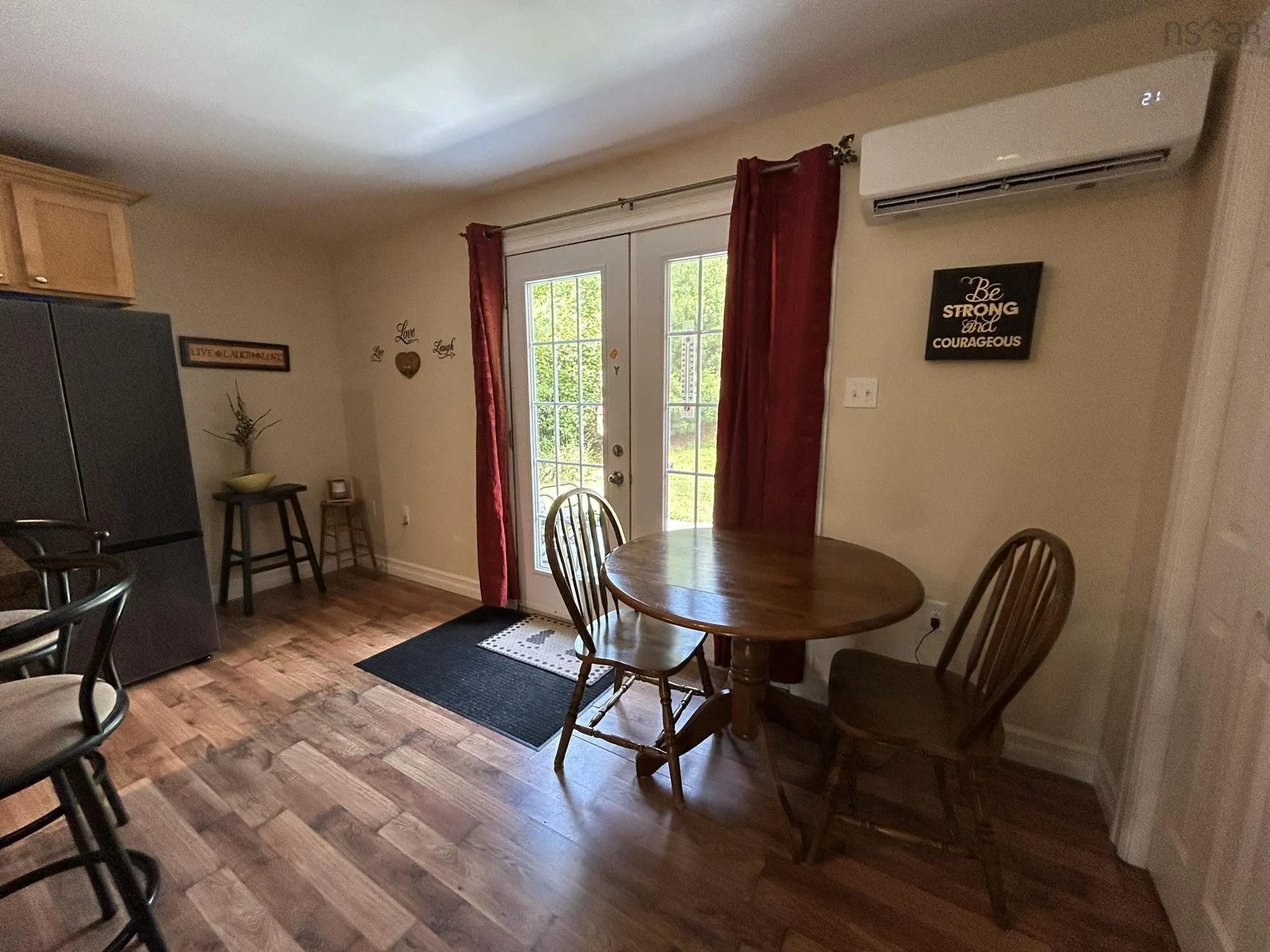 13697 Highway 1, Hants Border, NS B0P 1P0, 3 Bedrooms Bedrooms, ,2 BathroomsBathrooms,Residential,For Sale,Highway 1,202516875