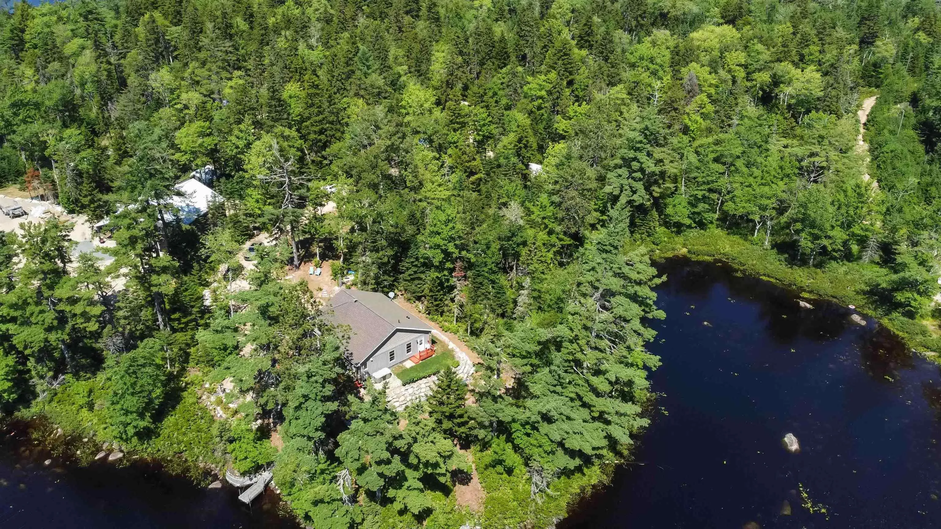 37 Andrew Point Road, Waterloo Lake, NS B0S 1P0, 2 Bedrooms Bedrooms, ,1 BathroomBathrooms,Residential,For Sale,Andrew Point,202519975