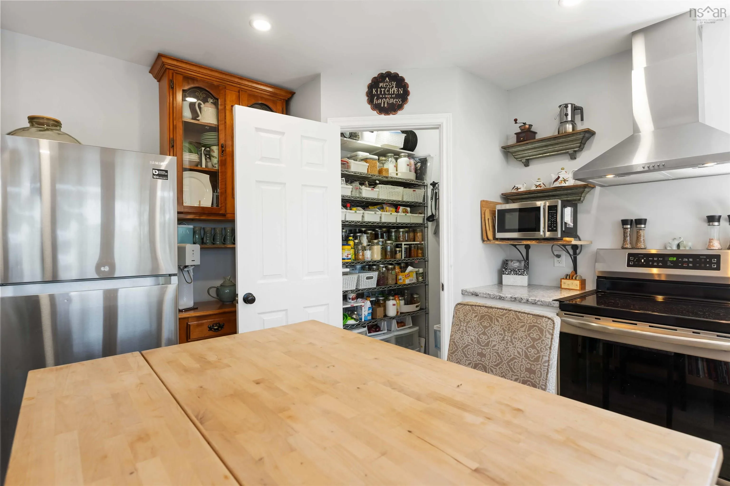 37 Andrew Point Road, Waterloo Lake, NS B0S 1P0, 2 Bedrooms Bedrooms, ,1 BathroomBathrooms,Residential,For Sale,Andrew Point,202519975