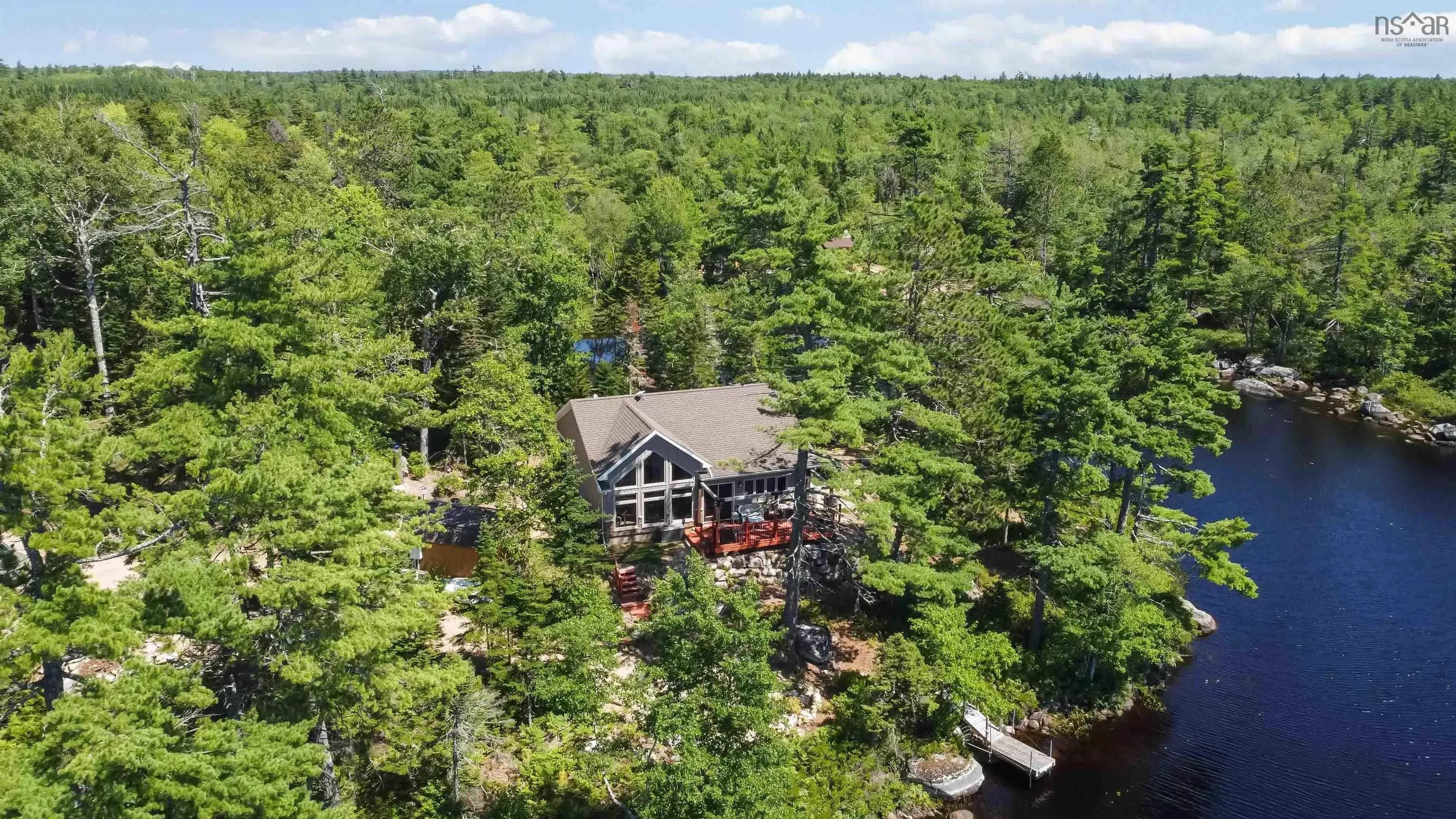 37 Andrew Point Road, Waterloo Lake, NS B0S 1P0, 2 Bedrooms Bedrooms, ,1 BathroomBathrooms,Residential,For Sale,Andrew Point,202519975