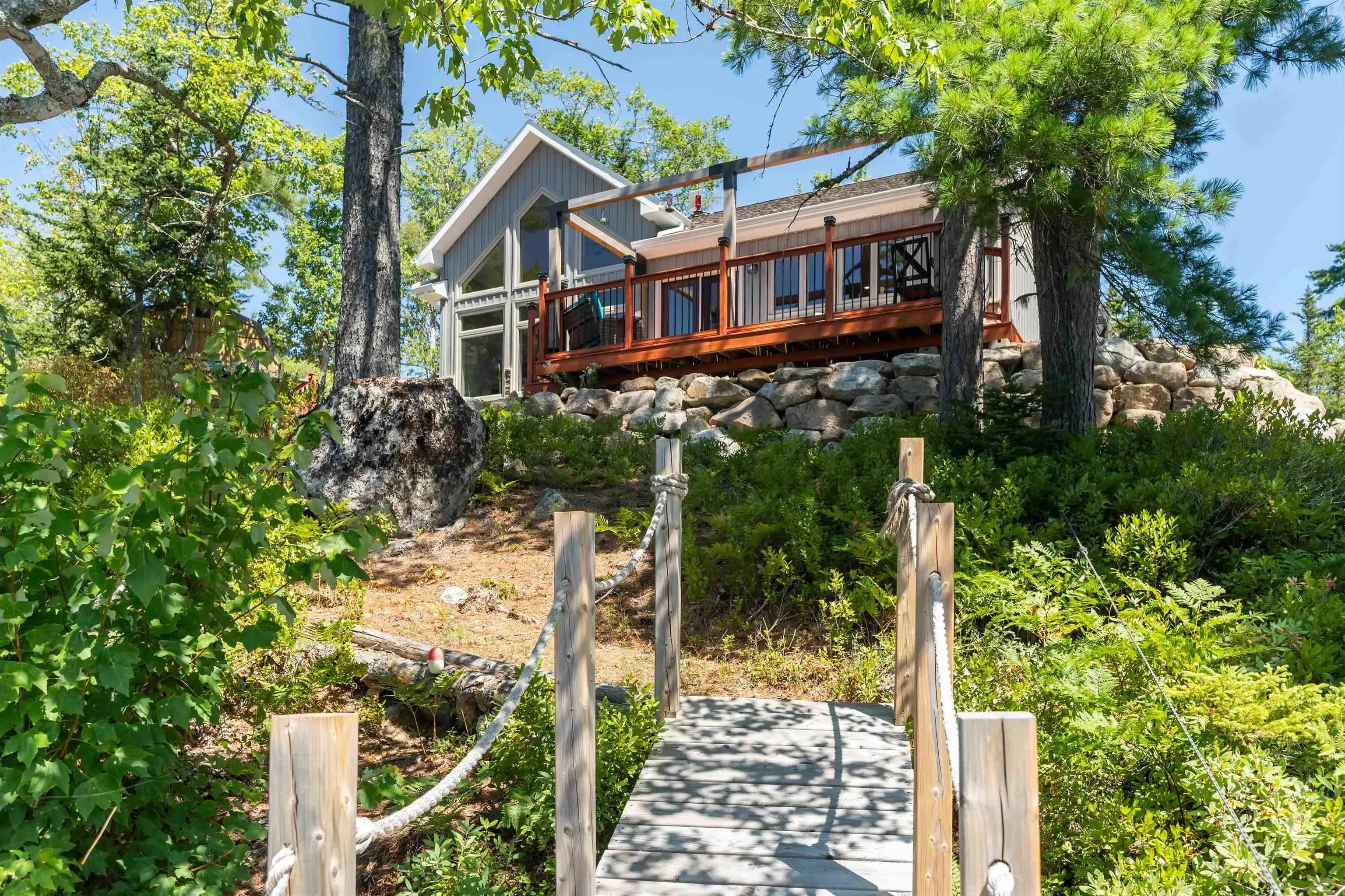 37 Andrew Point Road, Waterloo Lake, NS B0S 1P0, 2 Bedrooms Bedrooms, ,1 BathroomBathrooms,Residential,For Sale,Andrew Point,202519975