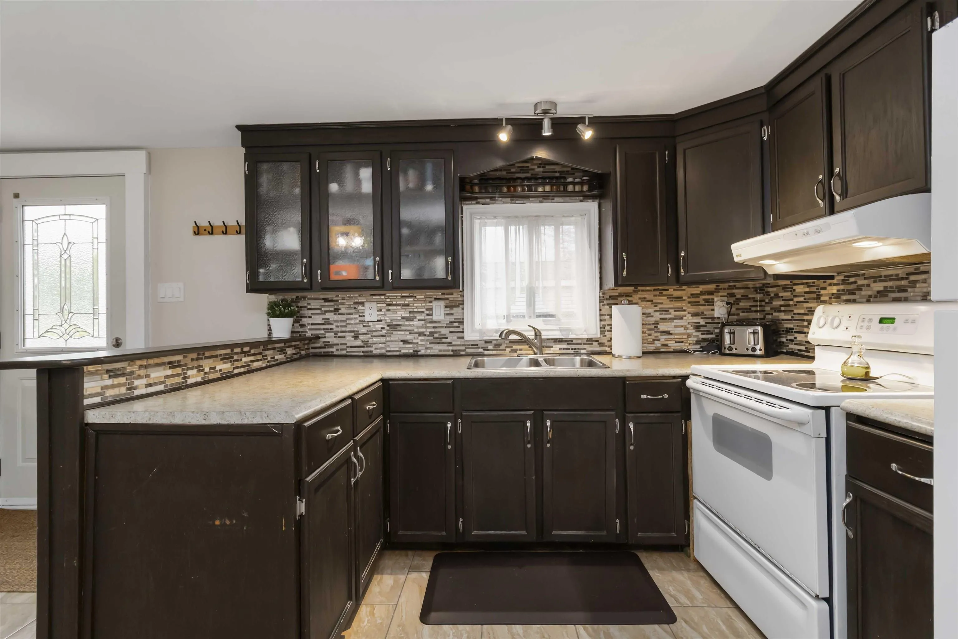 18 Happy Drive, Lake Echo, NS B3E 1C4, 2 Bedrooms Bedrooms, ,1 BathroomBathrooms,Residential,For Sale,Happy,202511740