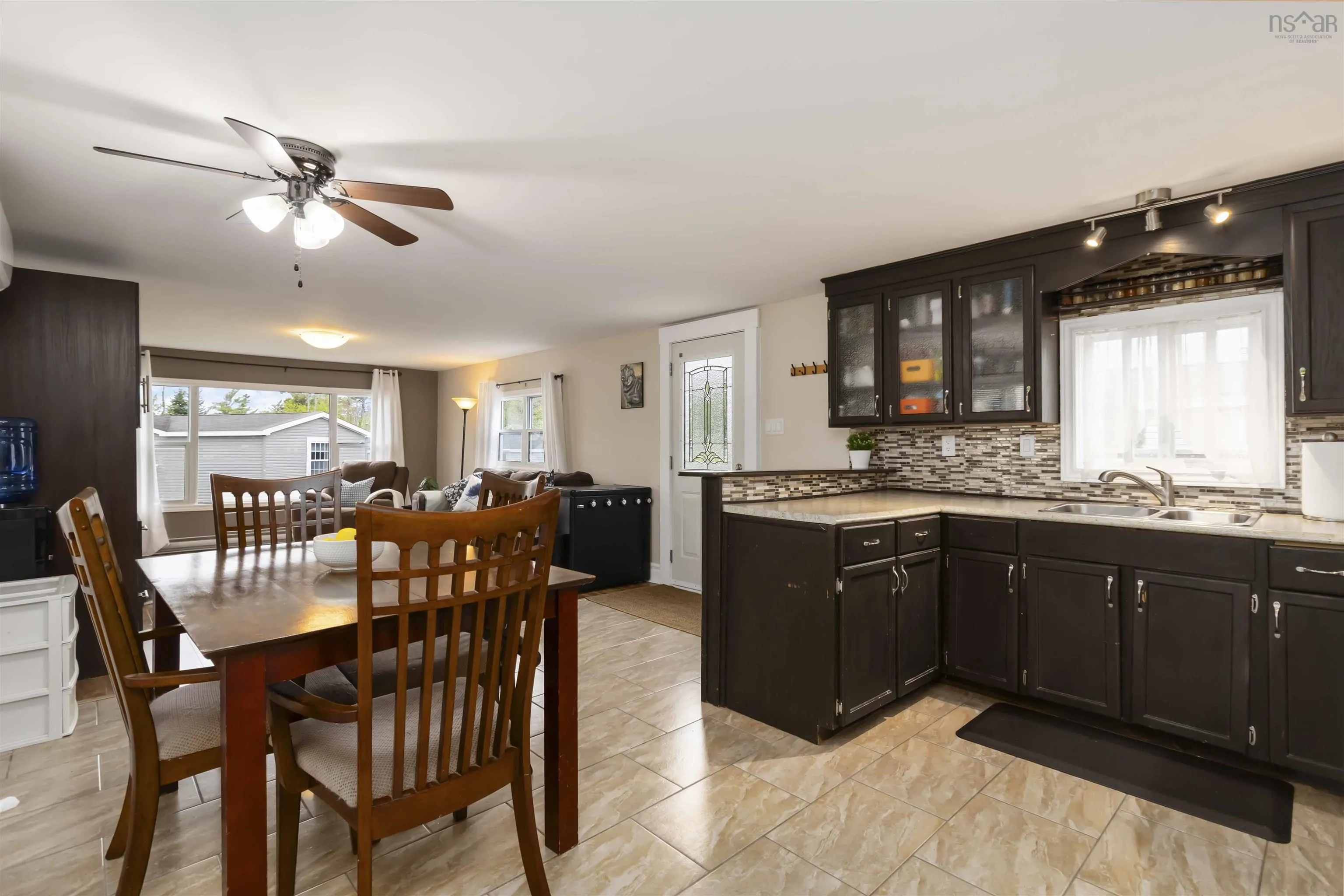 18 Happy Drive, Lake Echo, NS B3E 1C4, 2 Bedrooms Bedrooms, ,1 BathroomBathrooms,Residential,For Sale,Happy,202511740
