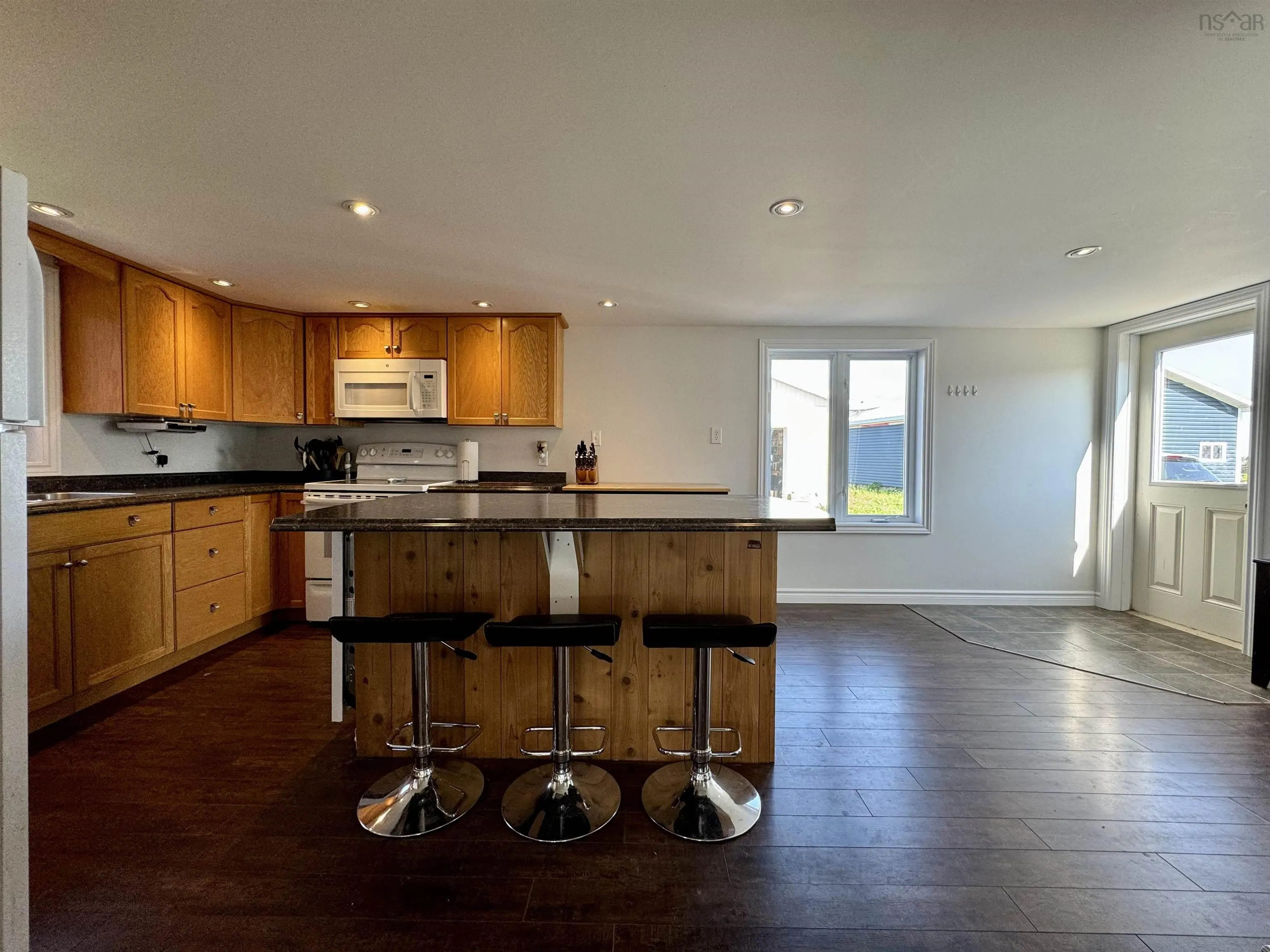 276 Southside Petit De Grat Road, Alderney Point, NS B0E 2L0, 3 Bedrooms Bedrooms, ,2 BathroomsBathrooms,Residential,For Sale,Southside Petit De Grat,202519193