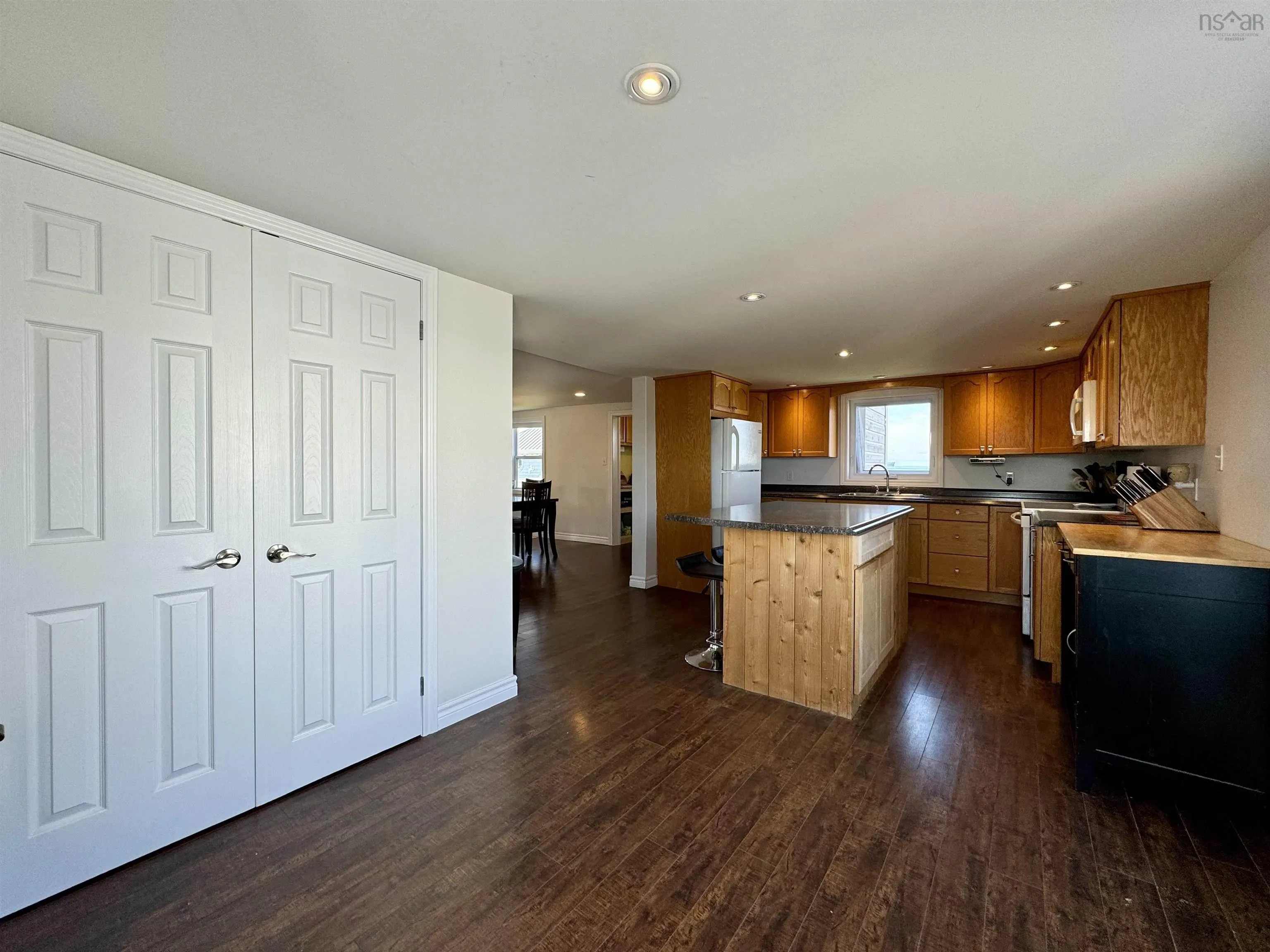 276 Southside Petit De Grat Road, Alderney Point, NS B0E 2L0, 3 Bedrooms Bedrooms, ,2 BathroomsBathrooms,Residential,For Sale,Southside Petit De Grat,202519193