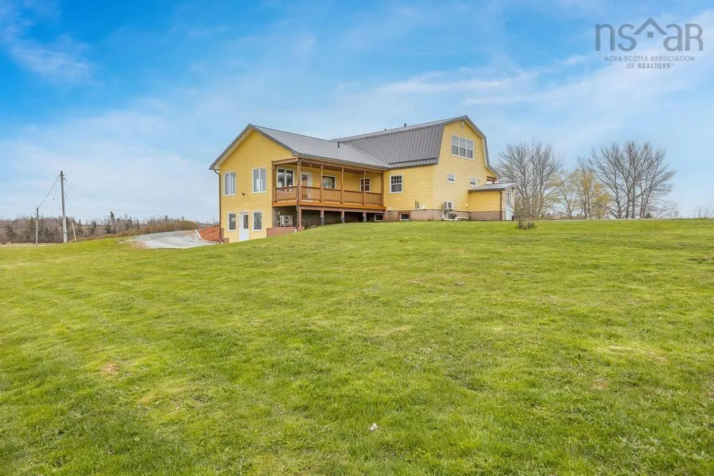 19384 Highway 2, Fort Ellis Ns B0n 2j0, 4 Bedrooms Bedrooms, ,3 BathroomsBathrooms,Residential,For Sale,Highway 2,202409177