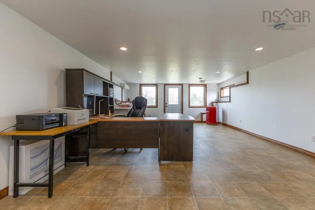 19384 Highway 2, Fort Ellis Ns B0n 2j0, 4 Bedrooms Bedrooms, ,3 BathroomsBathrooms,Residential,For Sale,Highway 2,202409177