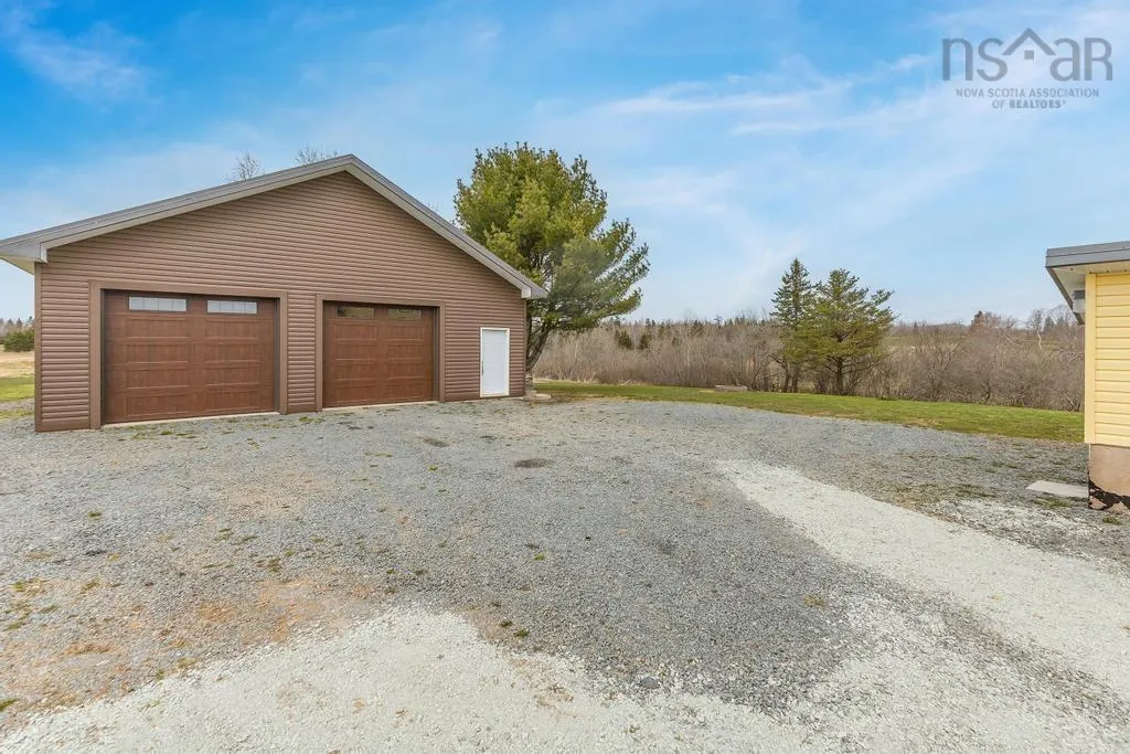 19384 Highway 2, Fort Ellis Ns B0n 2j0, 4 Bedrooms Bedrooms, ,3 BathroomsBathrooms,Residential,For Sale,Highway 2,202409177