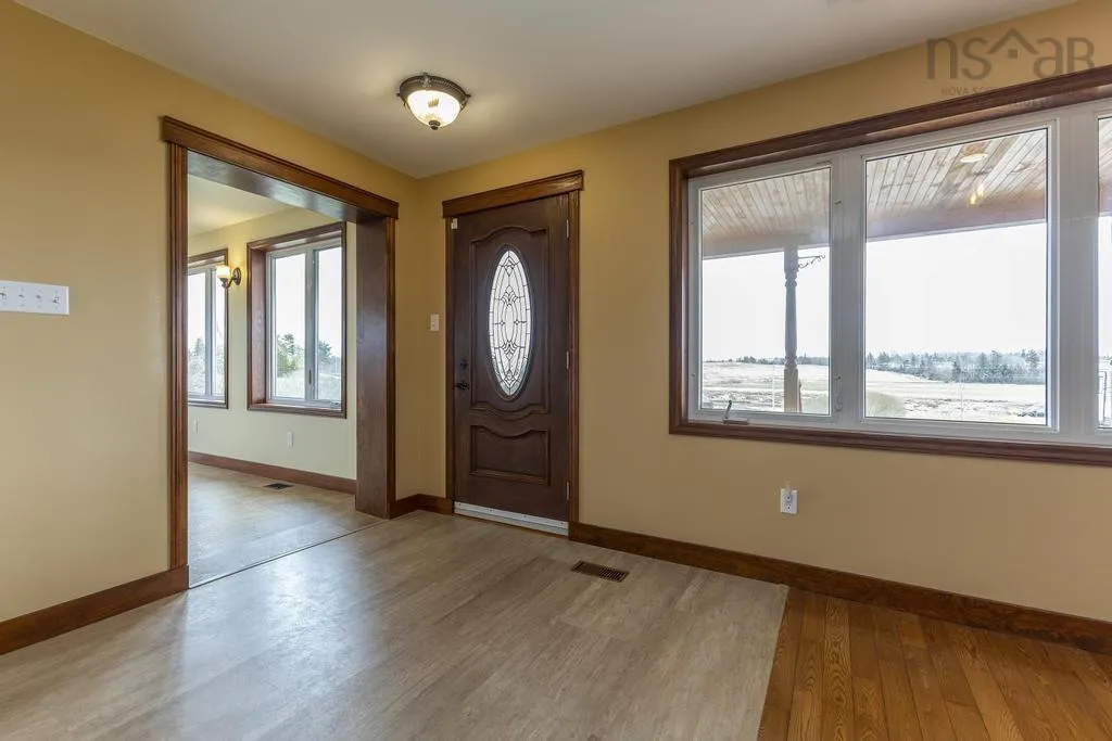 19384 Highway 2, Fort Ellis Ns B0n 2j0, 4 Bedrooms Bedrooms, ,3 BathroomsBathrooms,Residential,For Sale,Highway 2,202409177