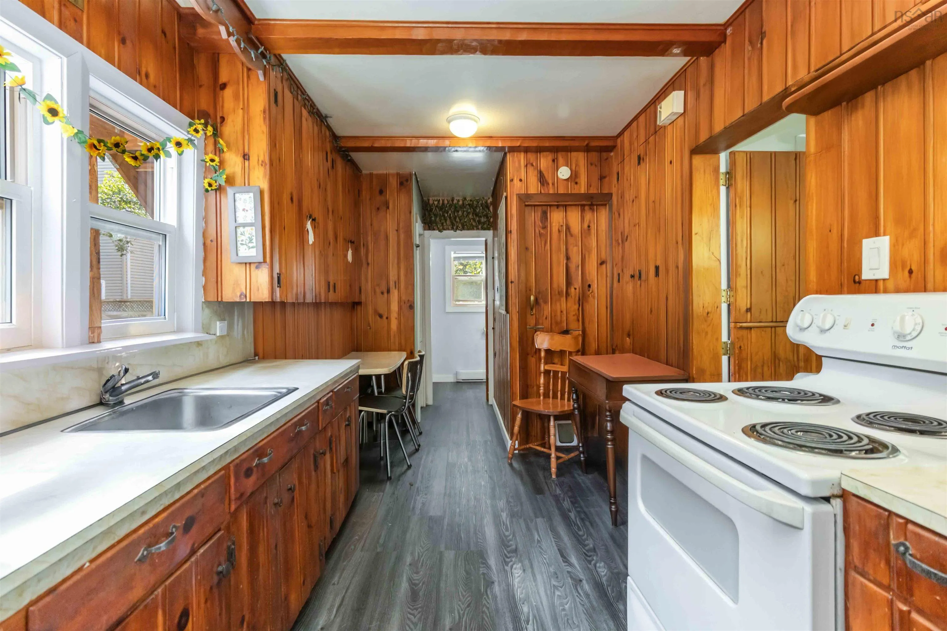 4 & 6 Hemlock Street, Dartmouth, NS B2X 3T3, 6 Bedrooms Bedrooms, ,2 BathroomsBathrooms,Residential,For Sale,Hemlock,202523721