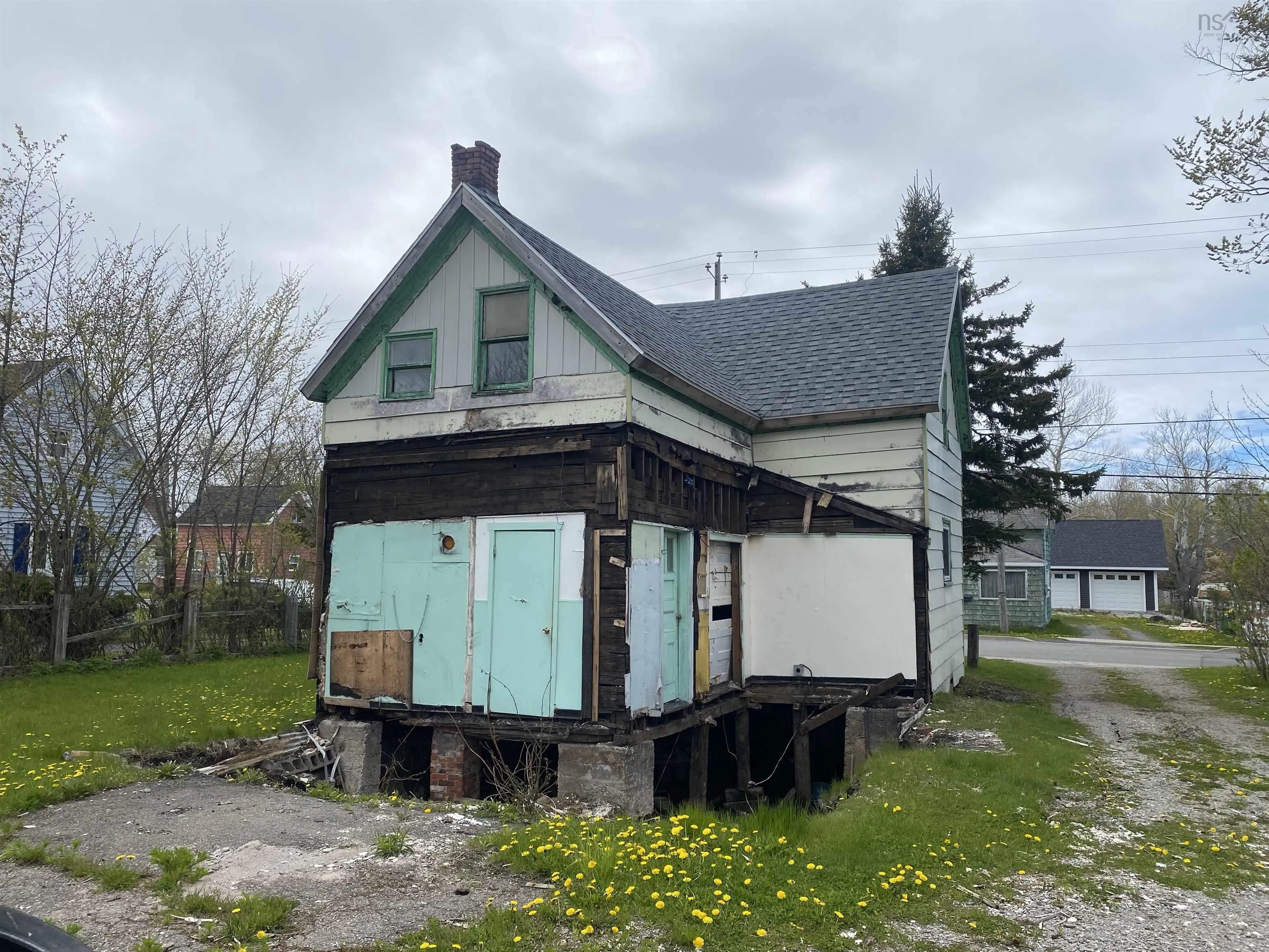 230 Atlantic Street, Sydney Mines, NS B1V 1W8, 3 Bedrooms Bedrooms, ,1 BathroomBathrooms,Residential,For Sale,Atlantic,202512949