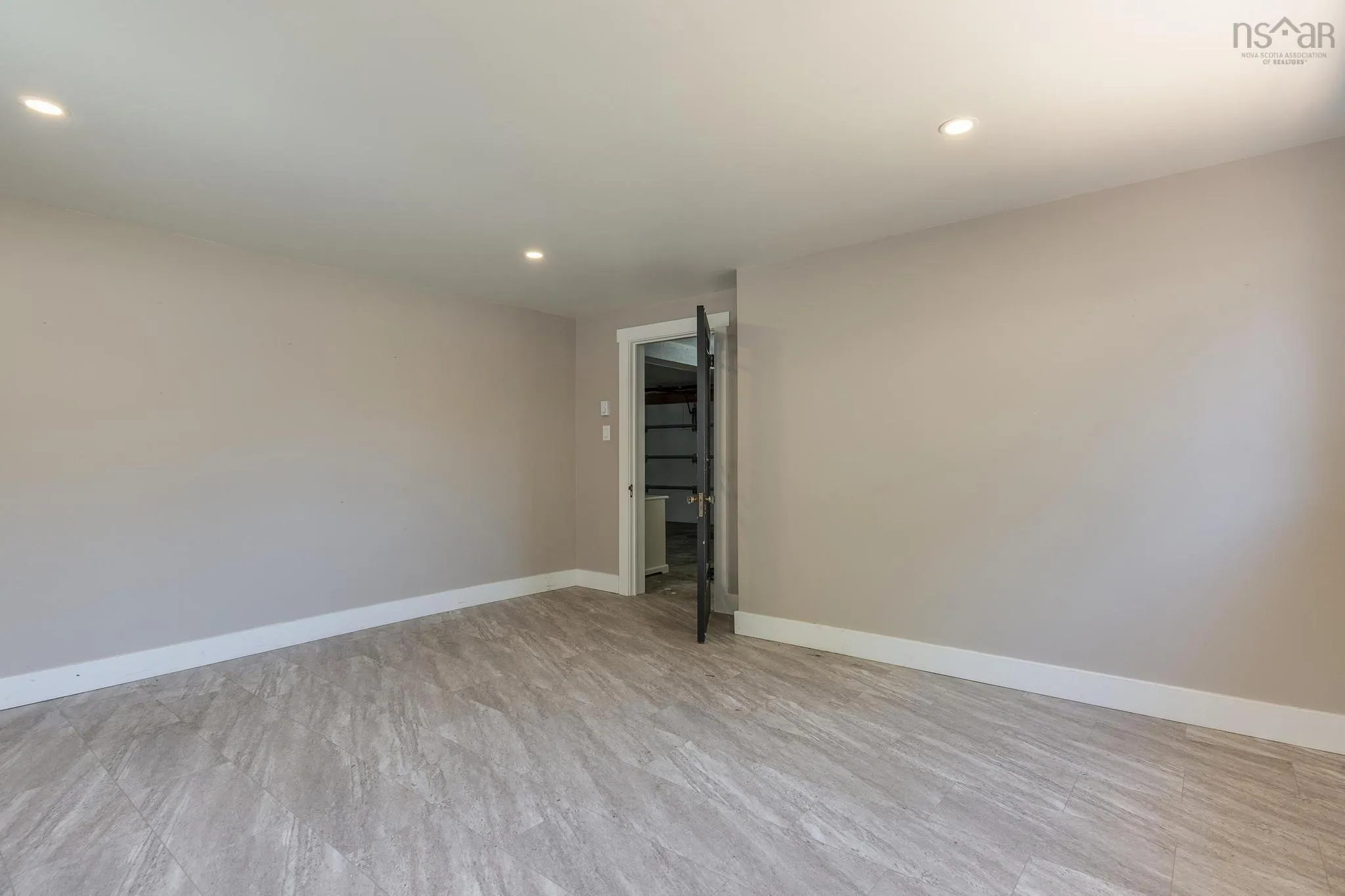 57 Alexandra Avenue, Bridgewater, NS B4V 1H2, 4 Bedrooms Bedrooms, ,2 BathroomsBathrooms,Residential,For Sale,Alexandra,202517590