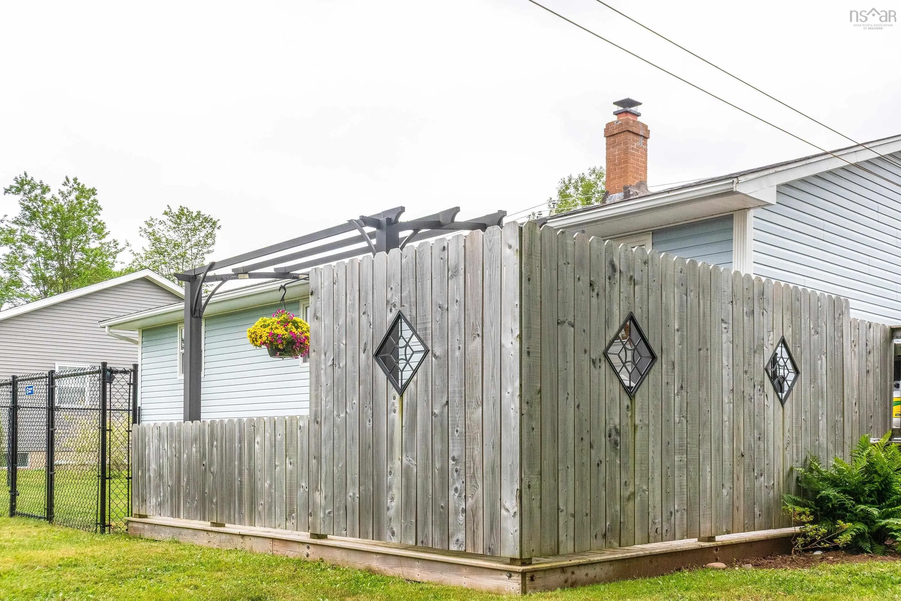 10 Bezanson Drive Drive, Berwick, NS B0P 1E0, 3 Bedrooms Bedrooms, ,2 BathroomsBathrooms,Residential,For Sale,Bezanson,202517669