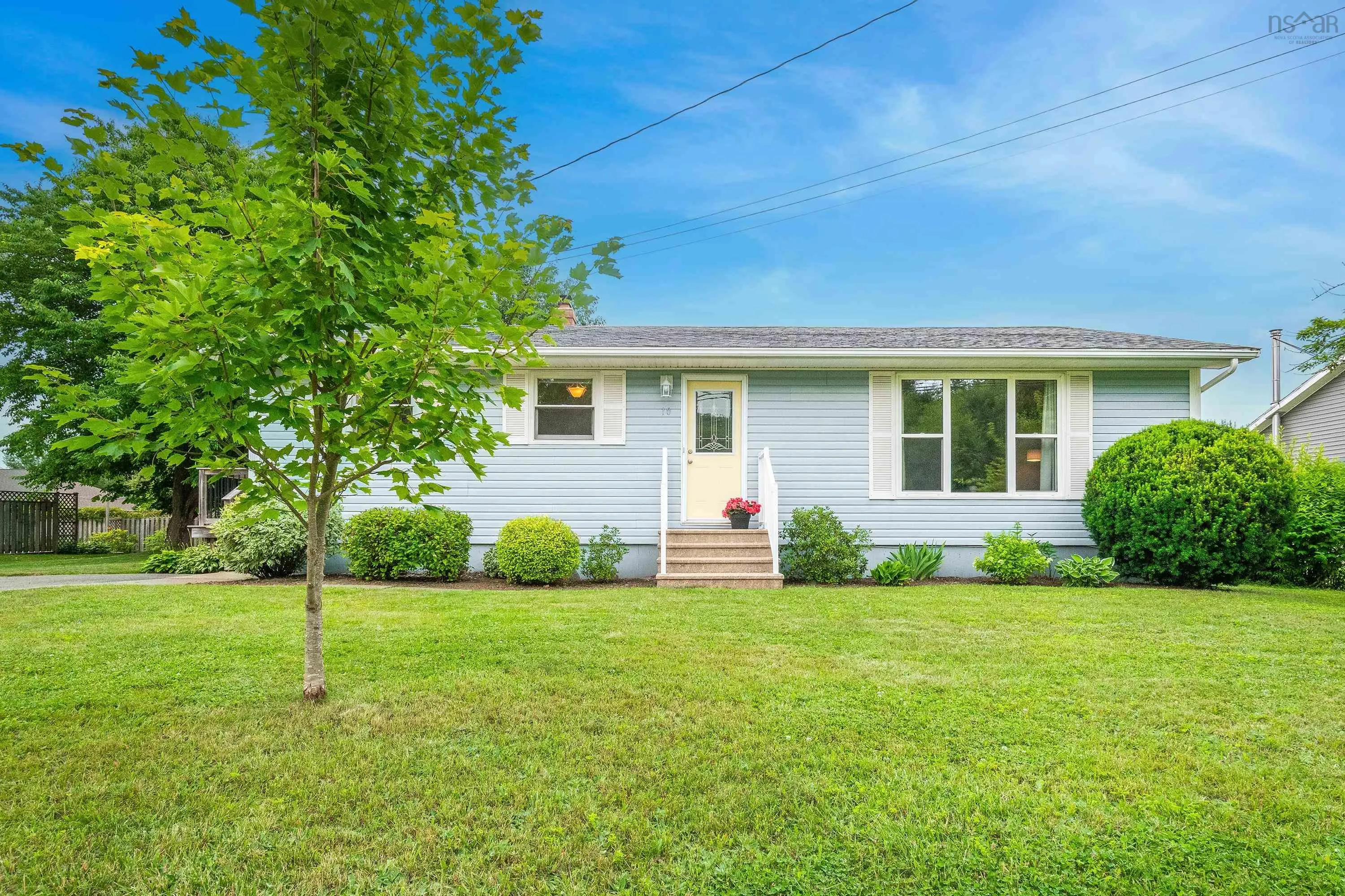 10 Bezanson Drive Drive, Berwick, NS B0P 1E0, 3 Bedrooms Bedrooms, ,2 BathroomsBathrooms,Residential,For Sale,Bezanson,202517669