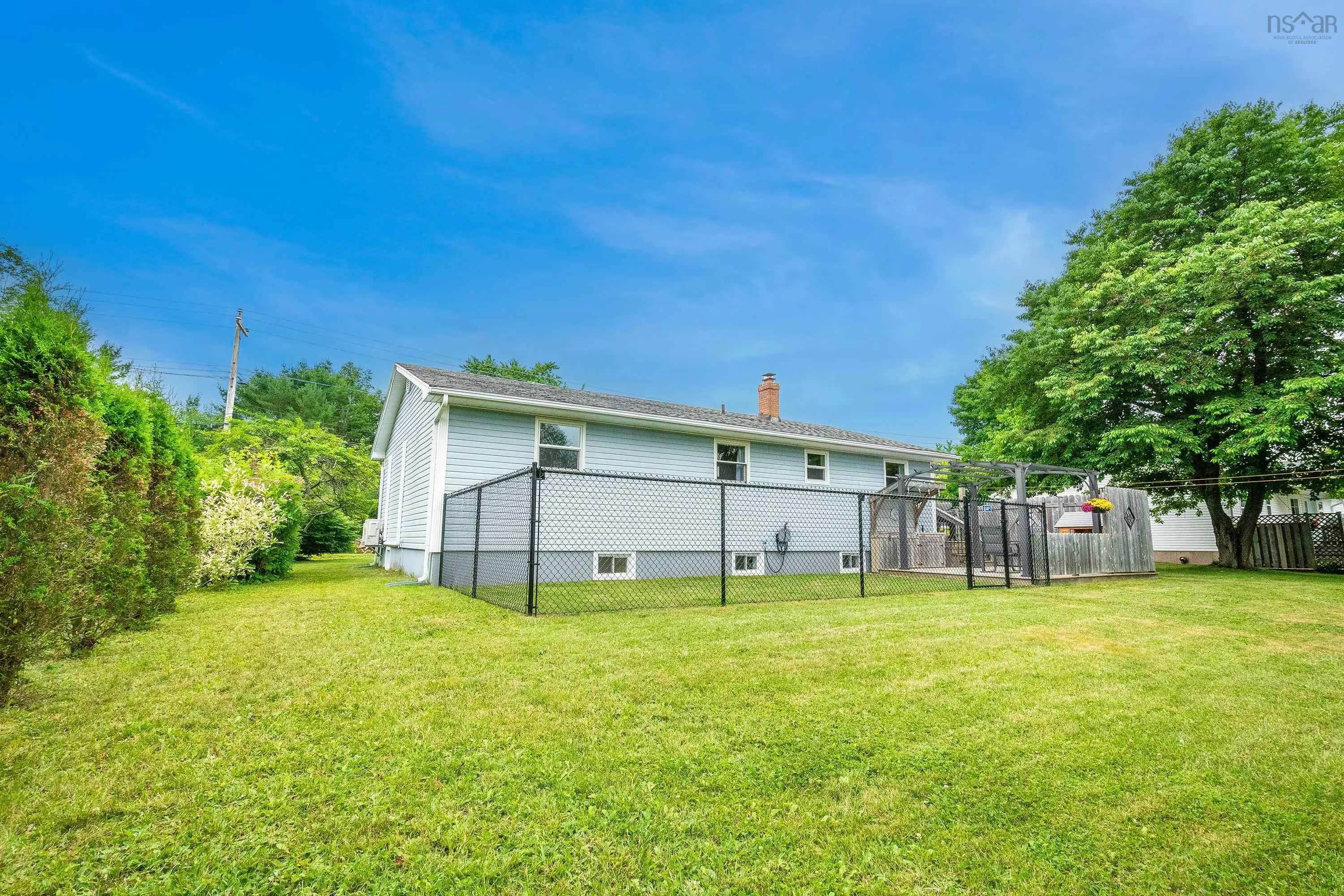 10 Bezanson Drive Drive, Berwick, NS B0P 1E0, 3 Bedrooms Bedrooms, ,2 BathroomsBathrooms,Residential,For Sale,Bezanson,202517669